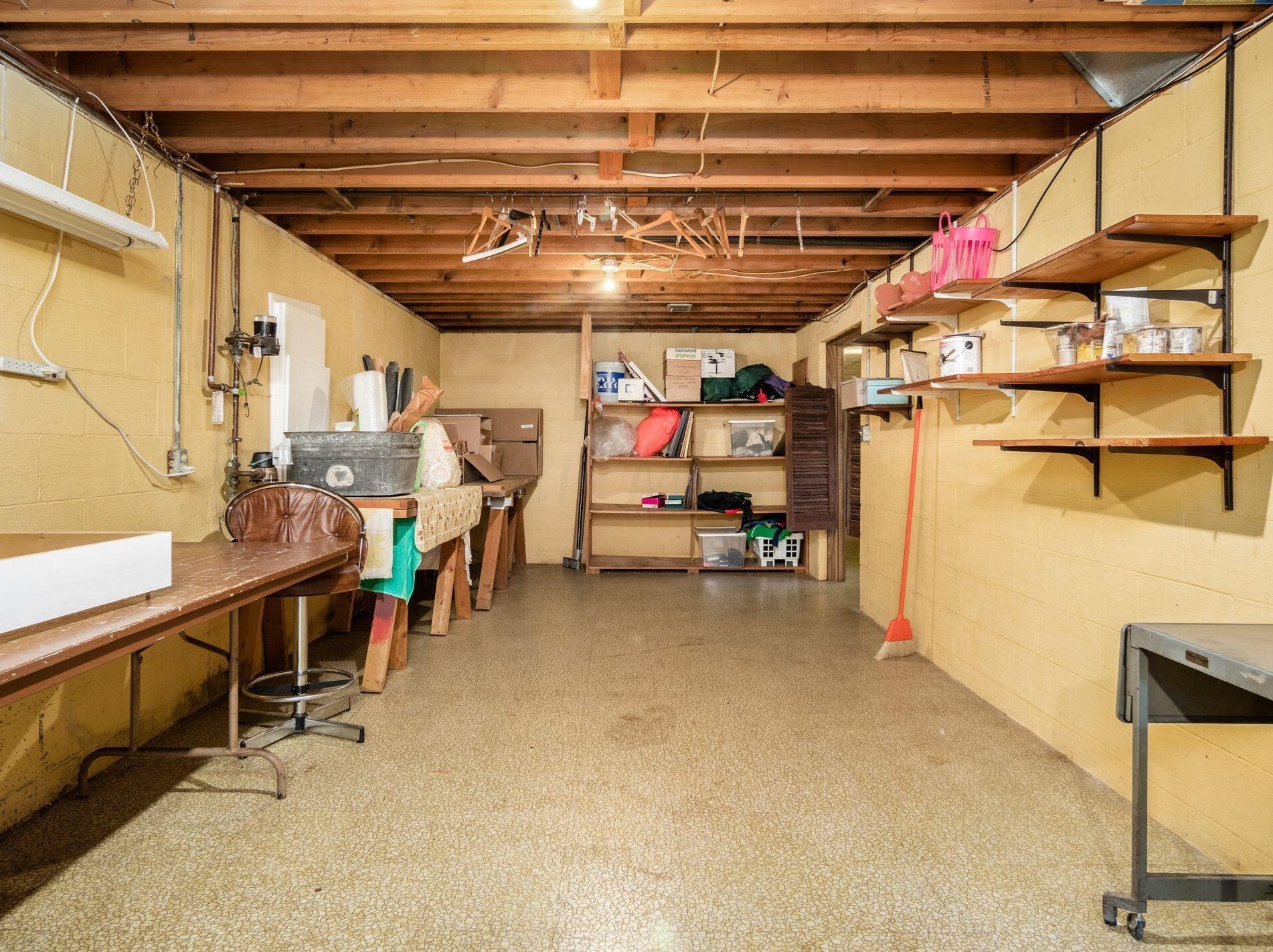 1316 Norwell Dr, Columbus OH 43220-3956 exterior