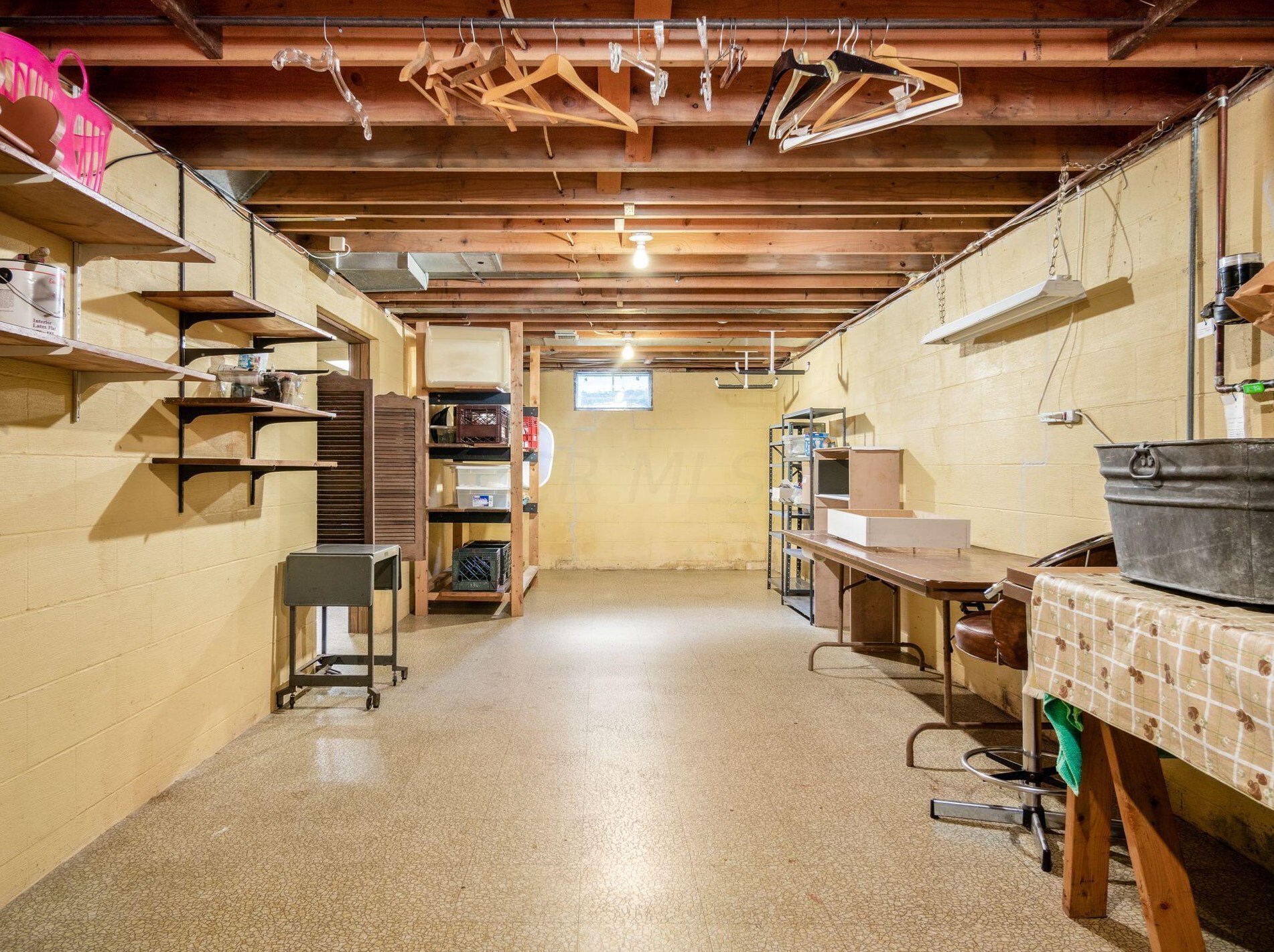 1316 Norwell Dr, Columbus OH 43220-3956 exterior