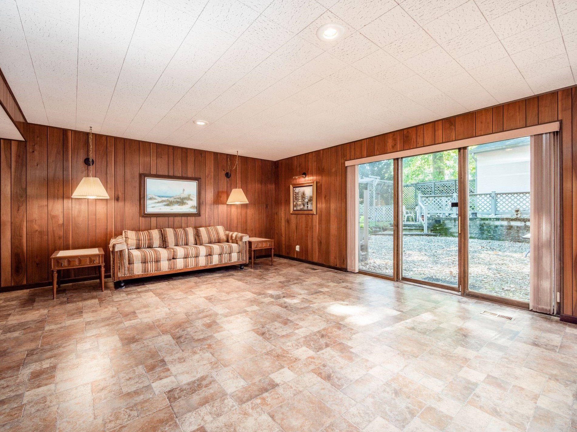 1316 Norwell Dr, Columbus OH 43220-3956 exterior