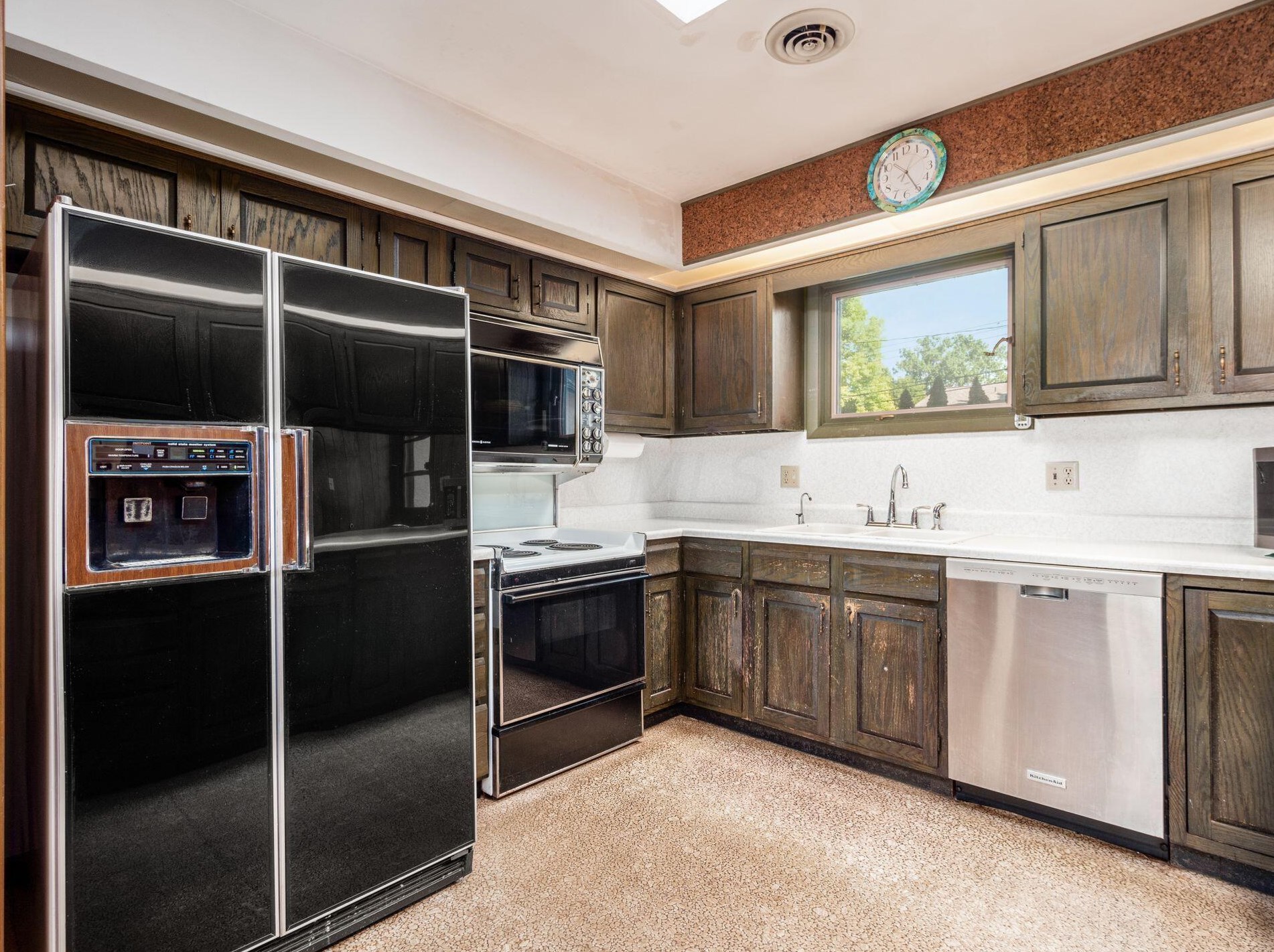 1316 Norwell Dr, Columbus OH 43220-3956 exterior