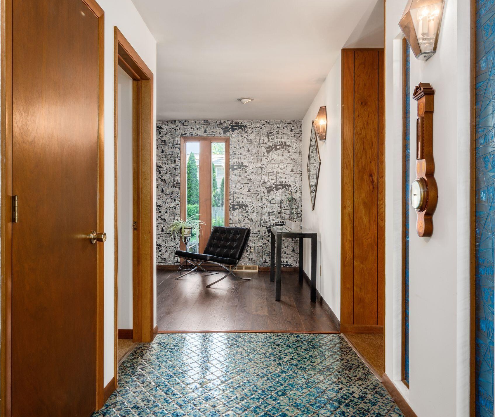 1316 Norwell Dr, Columbus OH 43220-3956 exterior