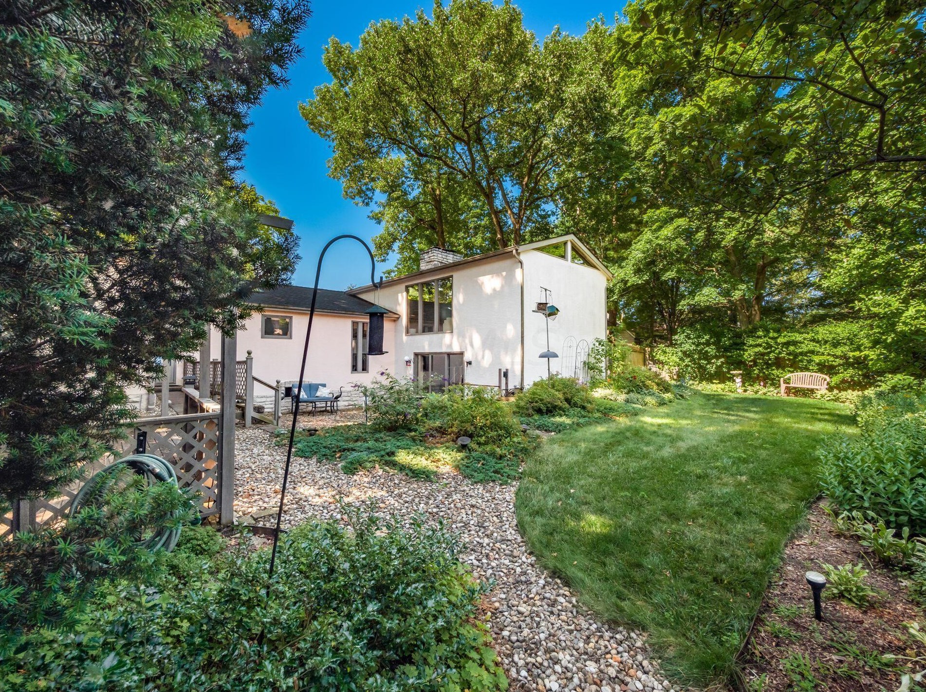 1316 Norwell Dr, Columbus OH 43220-3956 exterior