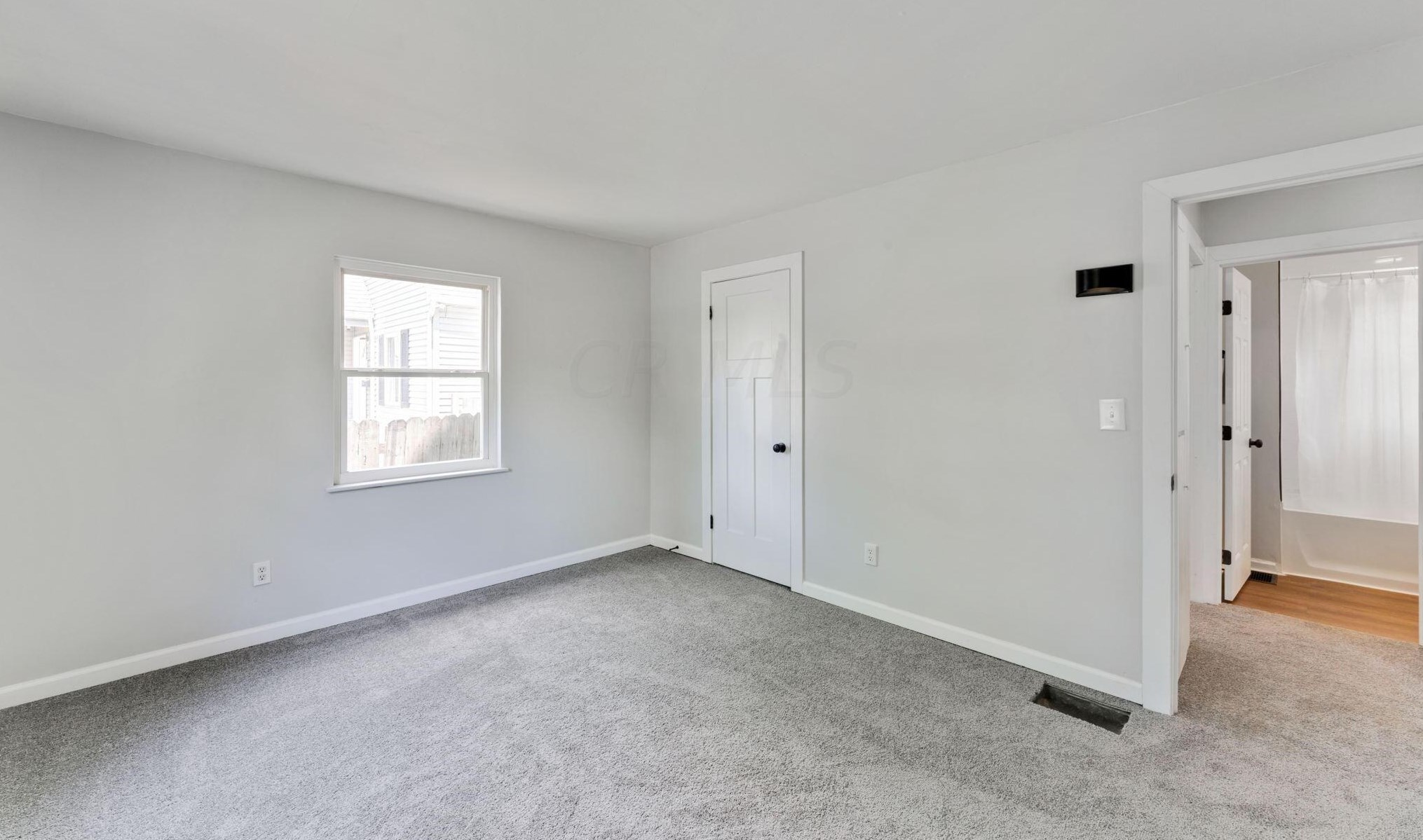 3086 Karl Rd, Columbus OH  43224-4126 exterior