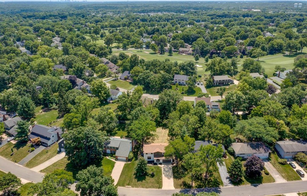 1025 Blind Brook Dr, Columbus OH  43235-1200 exterior