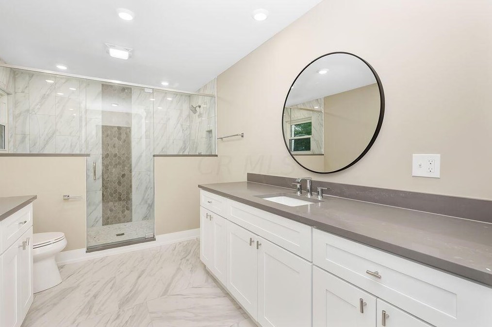 1025 Blind Brook Dr, Columbus OH  43235-1200 exterior