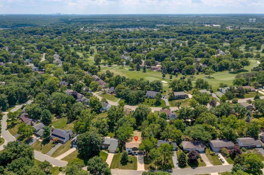 1025 Blind Brook Dr, Columbus OH  43235-1200 exterior