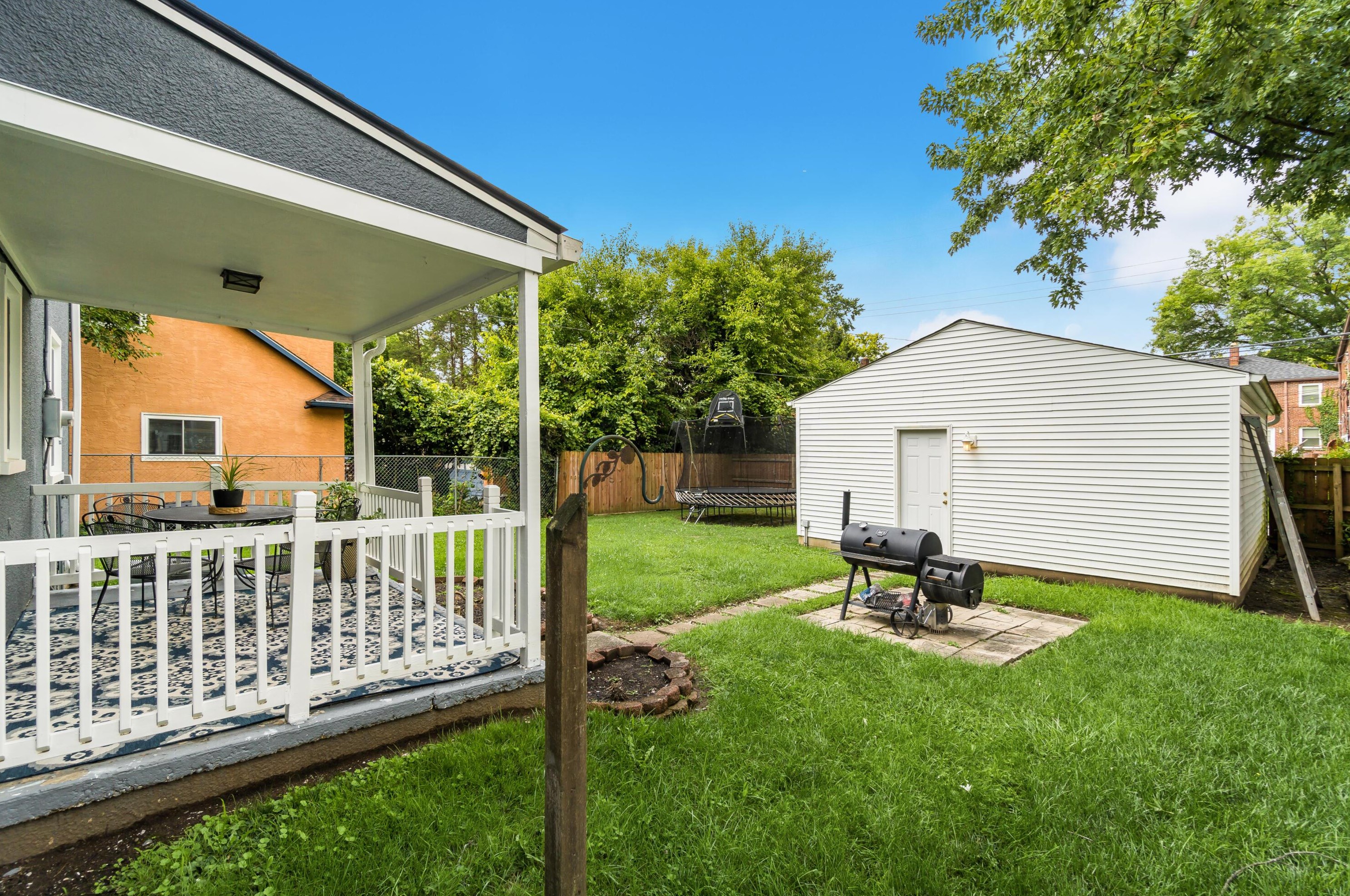 495 Brookside Dr, Columbus OH 43209-2222 exterior