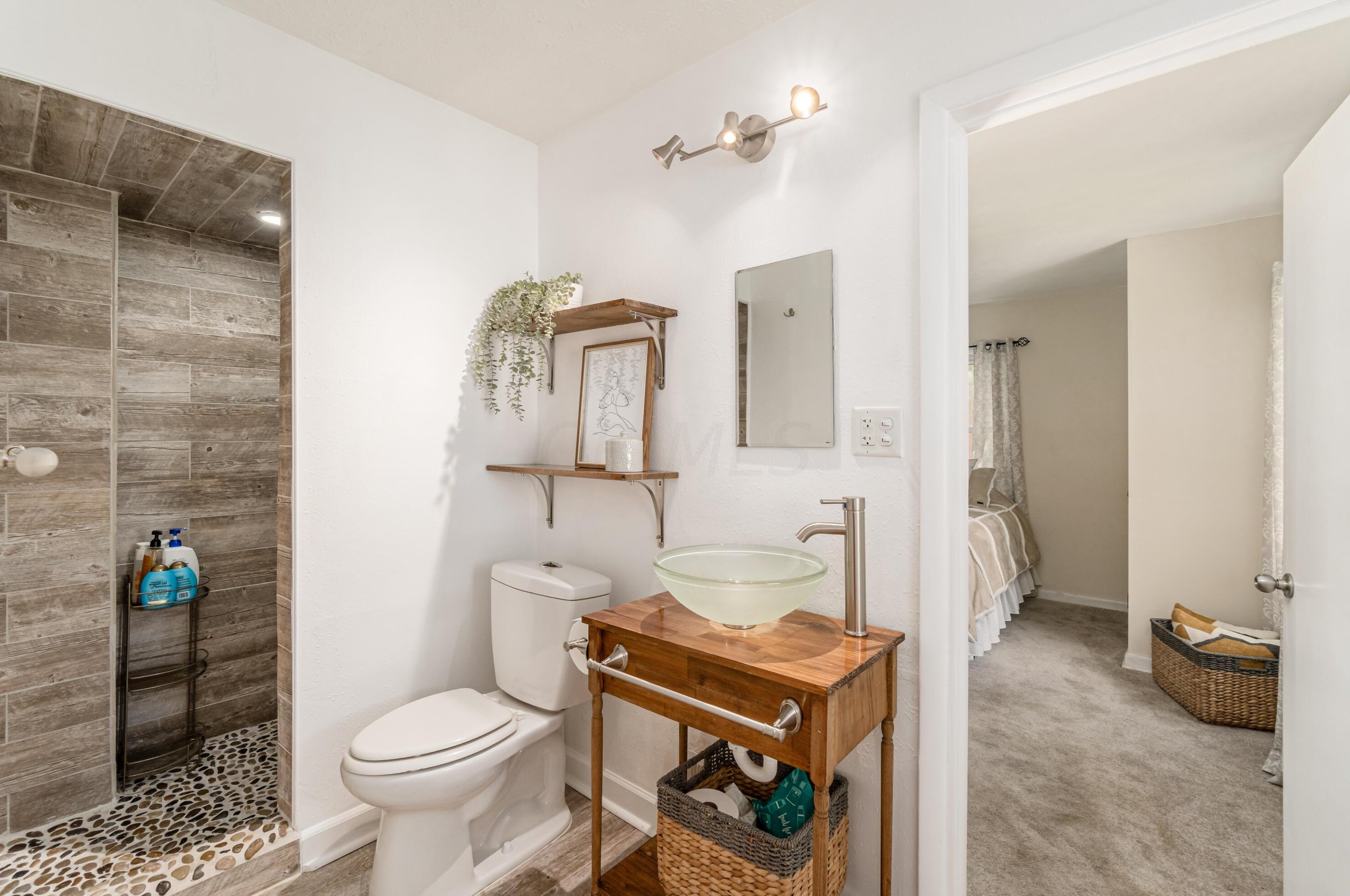 495 Brookside Dr, Columbus OH 43209-2222 exterior