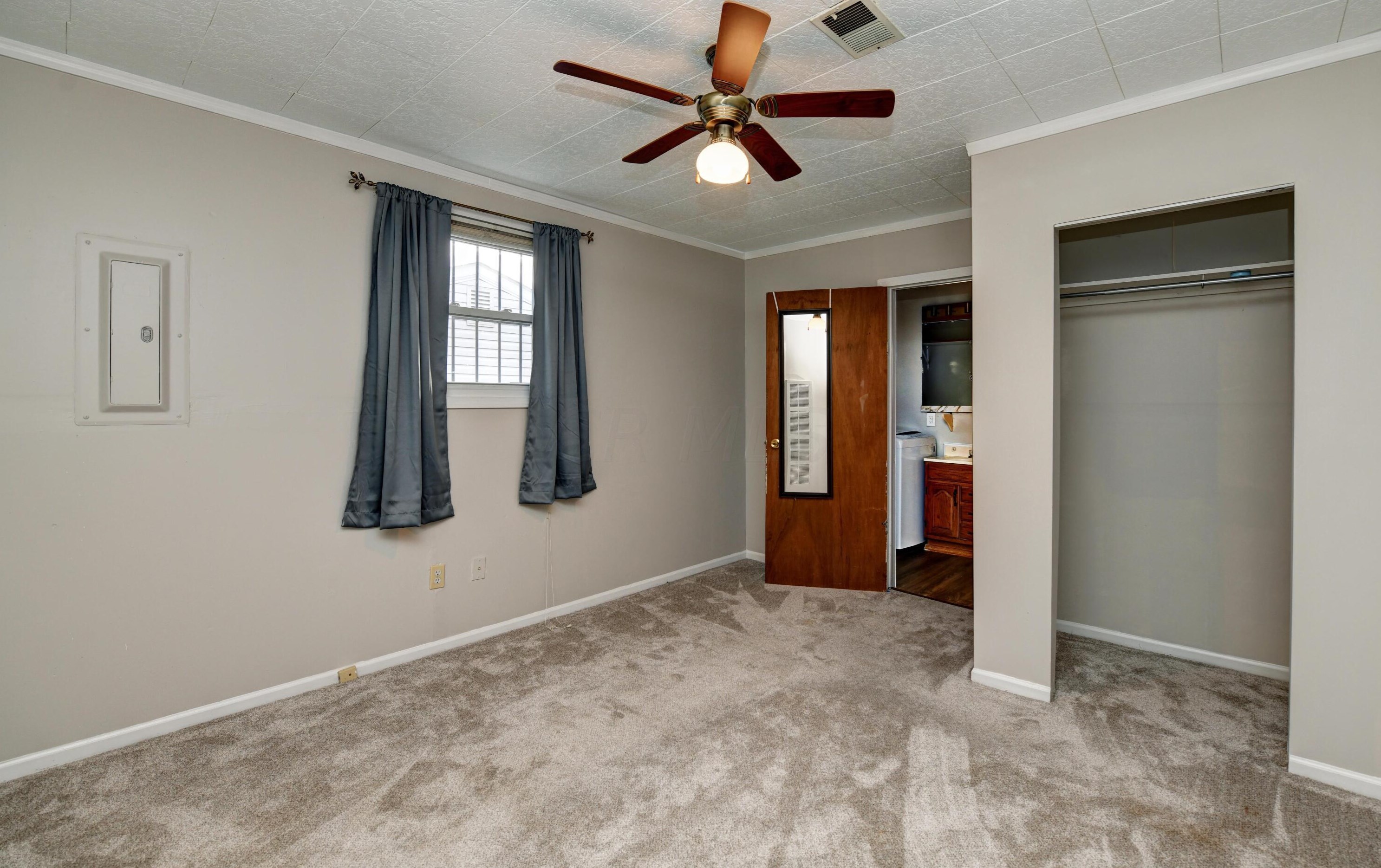 915 20th Ave, Columbus OH  43211-2401 exterior