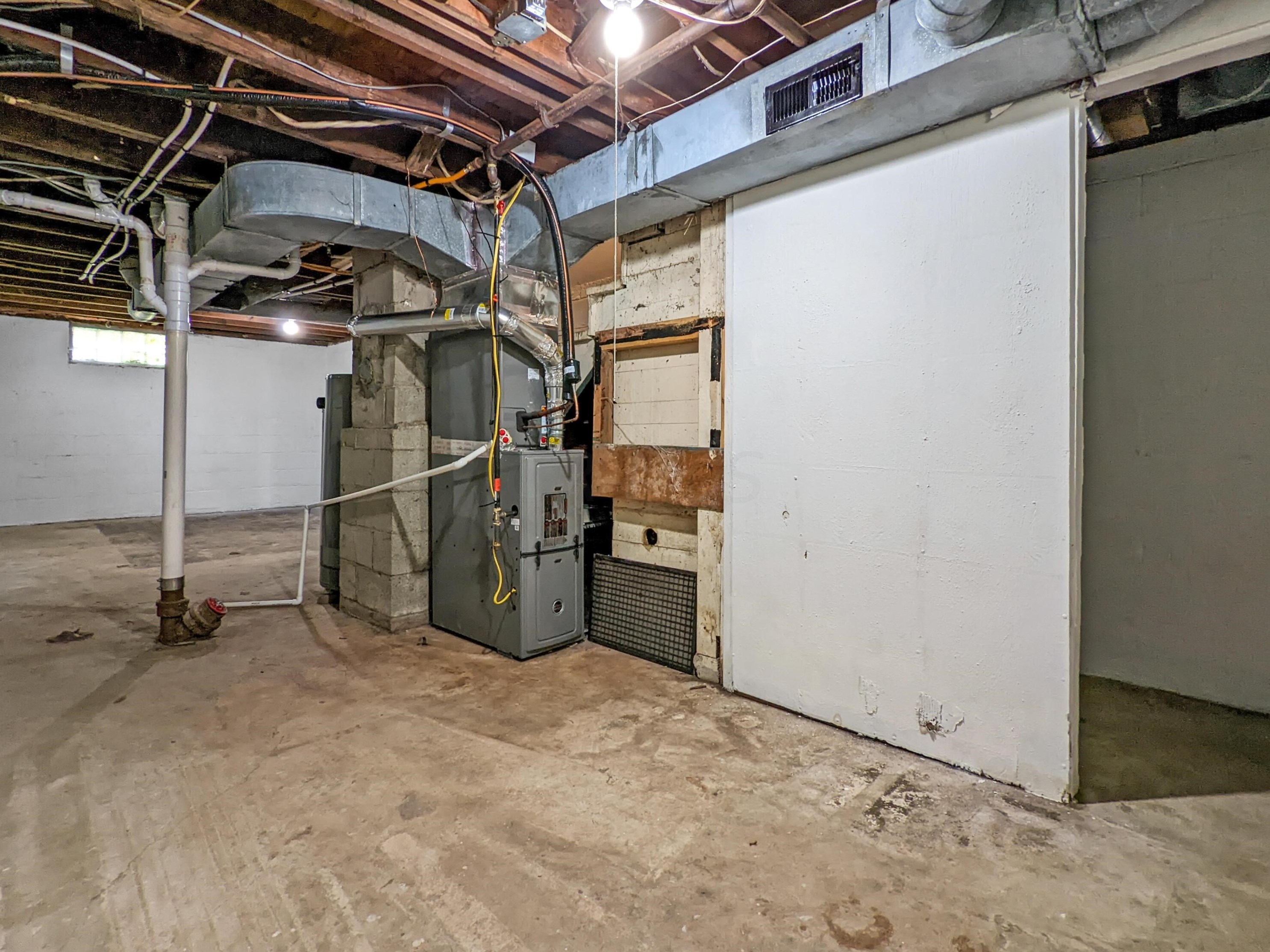 864 Wainwright Dr, Columbus OH  43224-3950 exterior