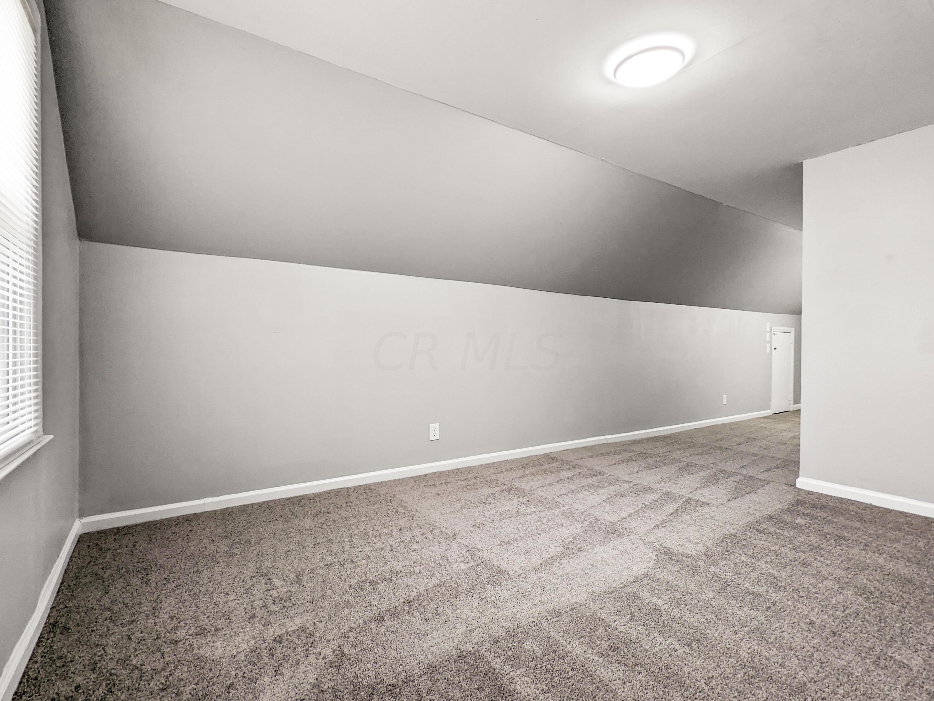 864 Wainwright Dr, Columbus OH  43224-3950 exterior