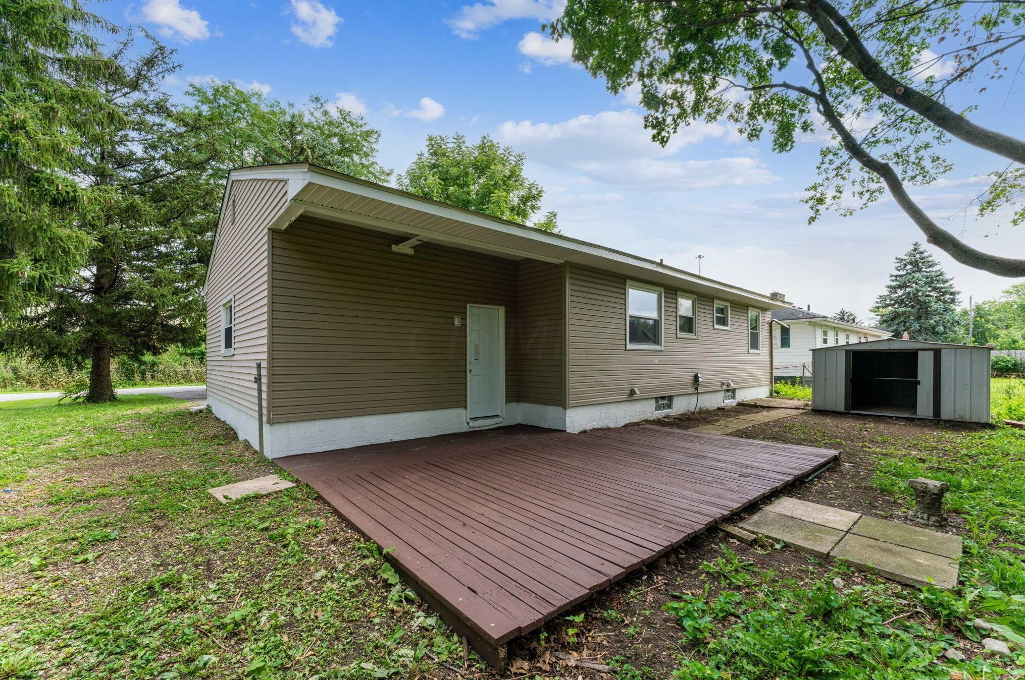 399 Garden Heights Ave, Columbus OH  43228-5305 exterior