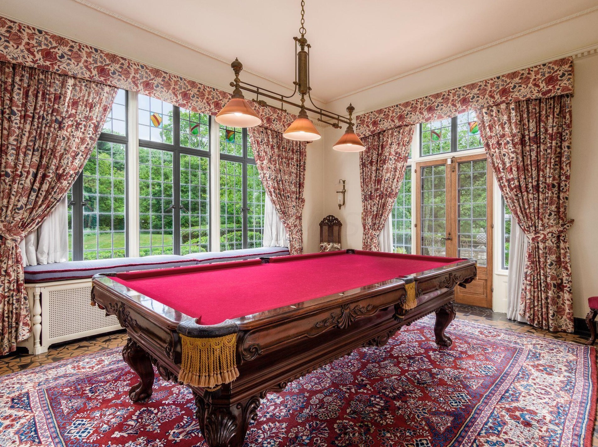 189 Parkview Ave, Columbus OH 43209-1676 exterior