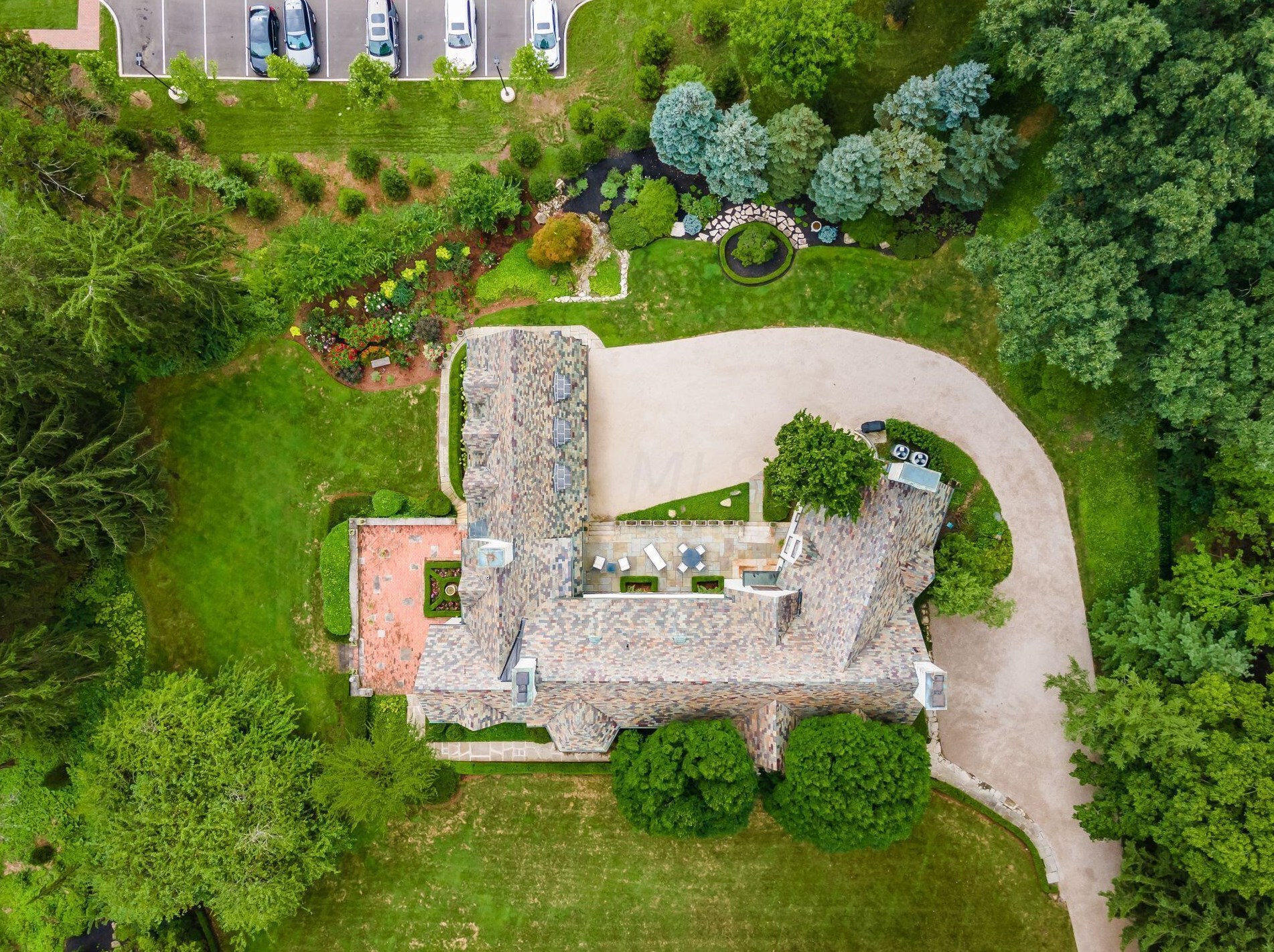 189 Parkview Ave, Columbus OH 43209-1676 exterior