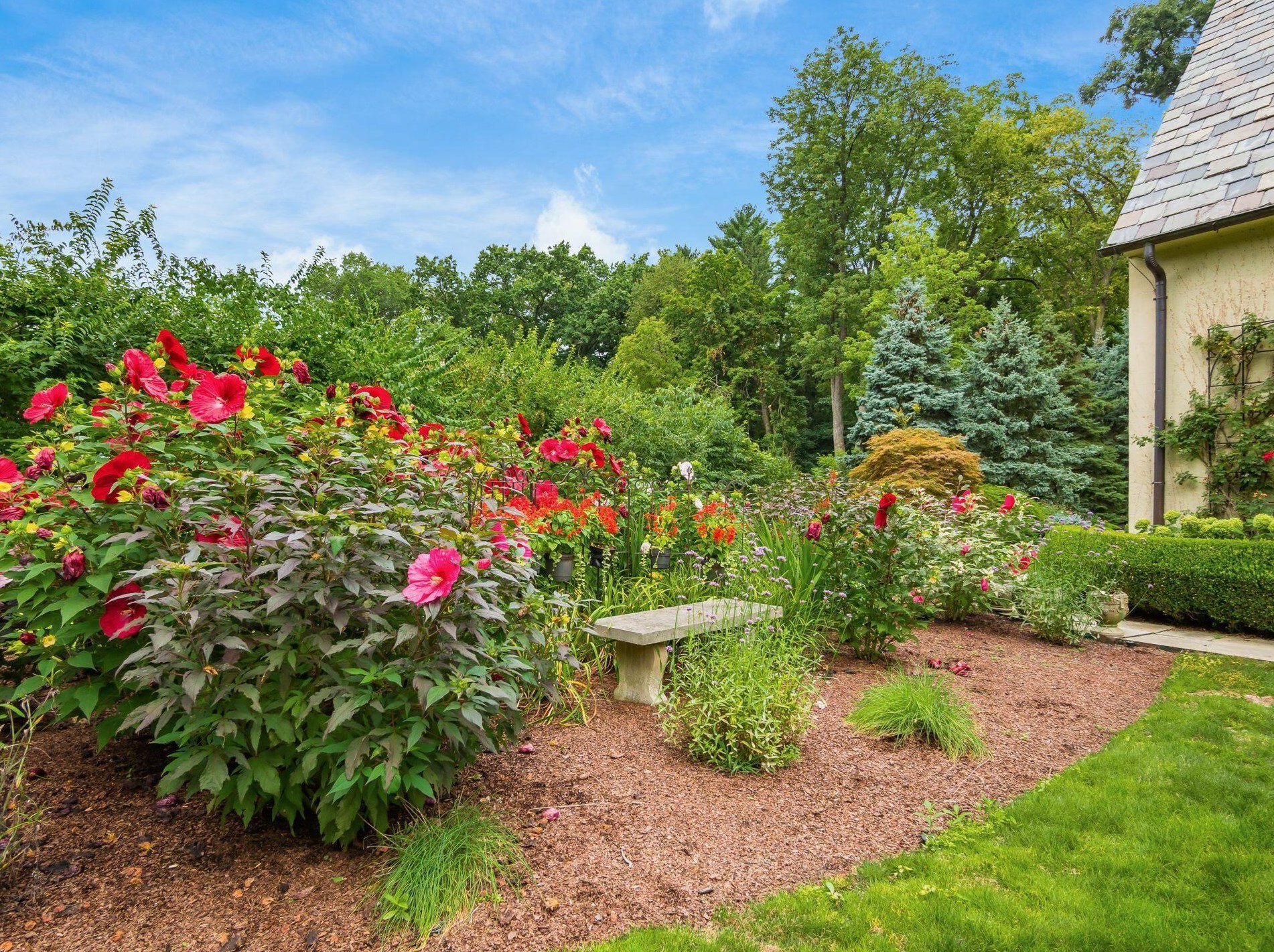 189 Parkview Ave, Columbus OH 43209-1676 exterior