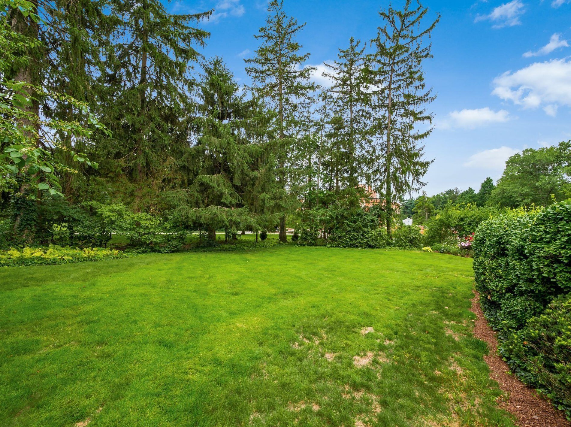 189 Parkview Ave, Columbus OH 43209-1676 exterior