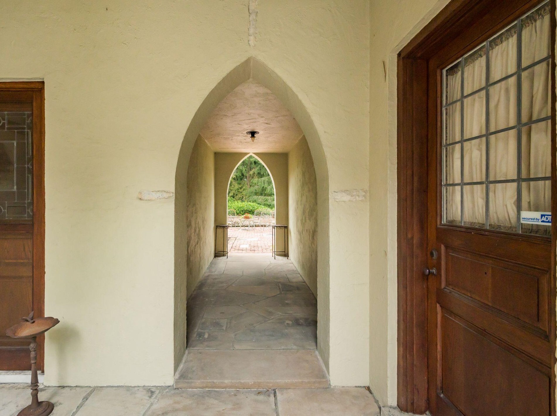 189 Parkview Ave, Columbus OH 43209-1676 exterior