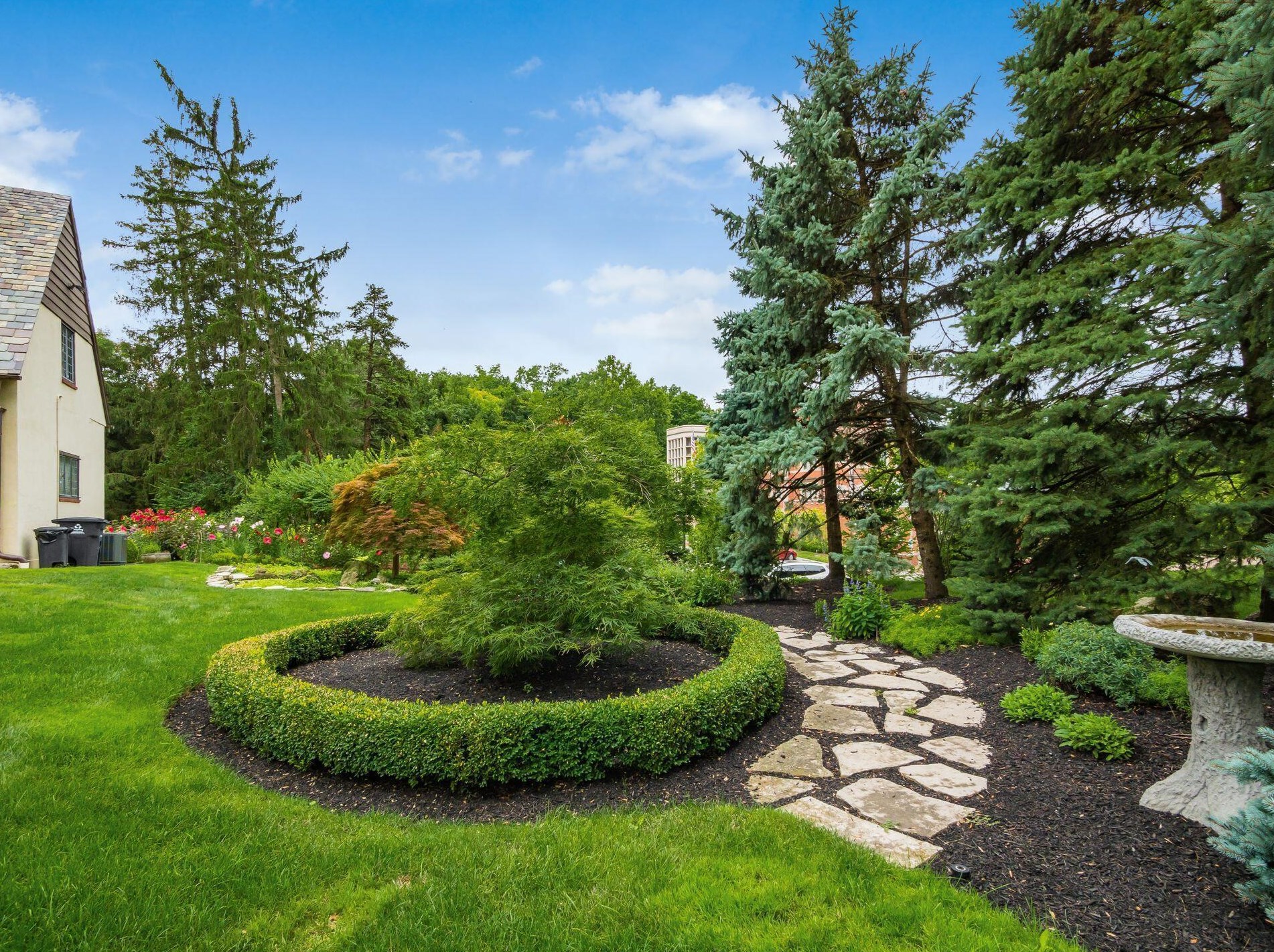 189 Parkview Ave, Columbus OH 43209-1676 exterior