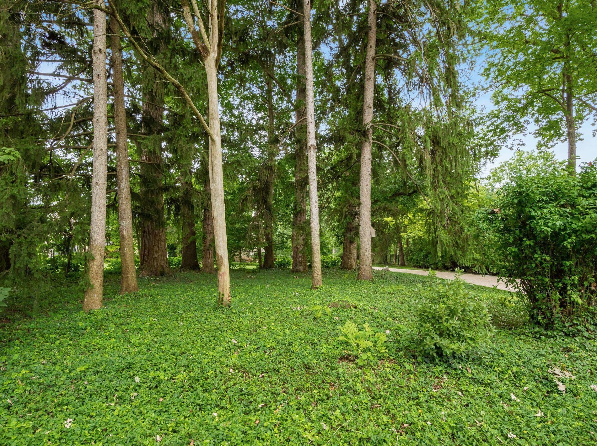 189 Parkview Ave, Columbus OH 43209-1676 exterior