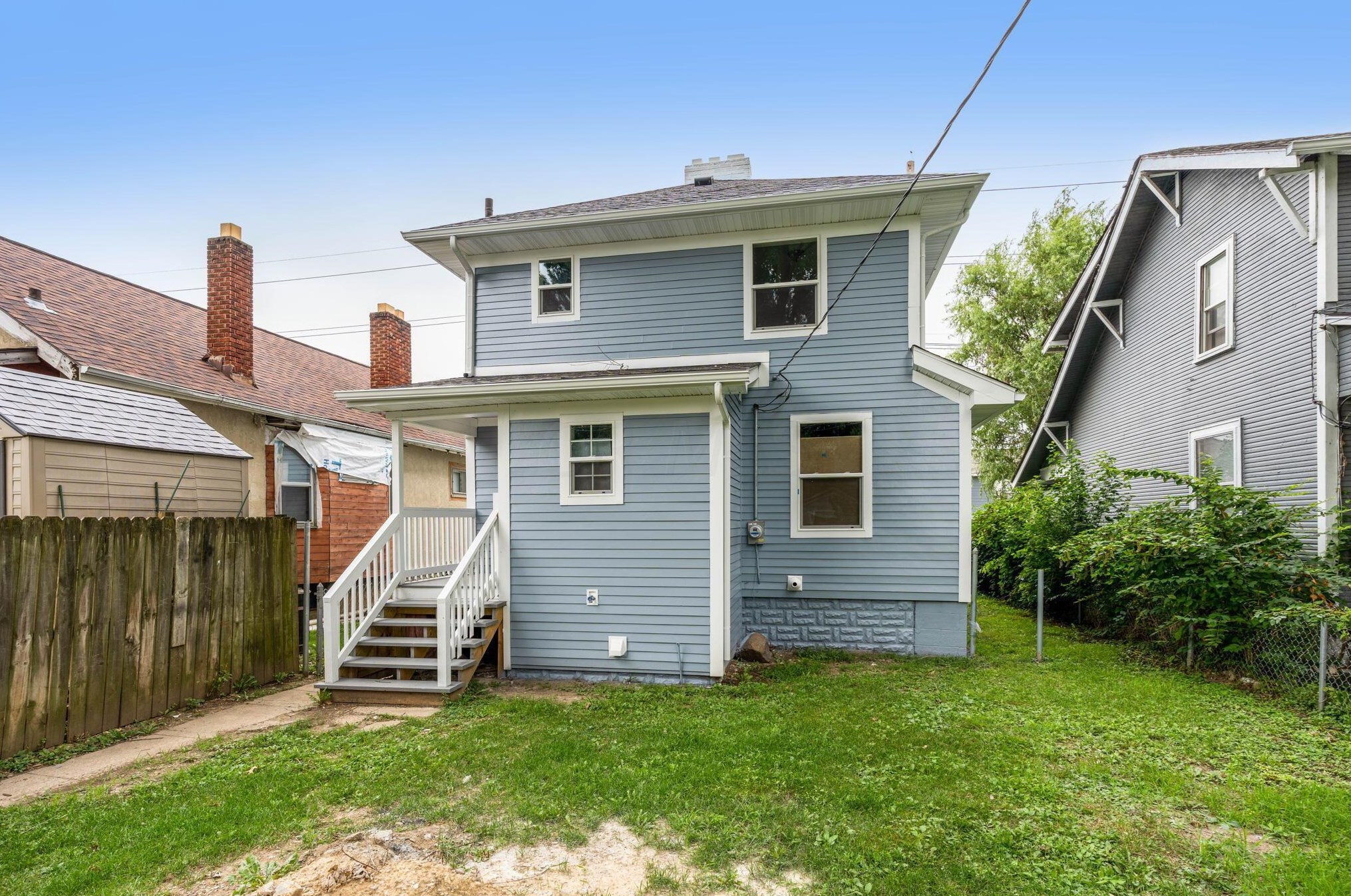 203 Wheatland Ave, Columbus OH 43204-3269 exterior