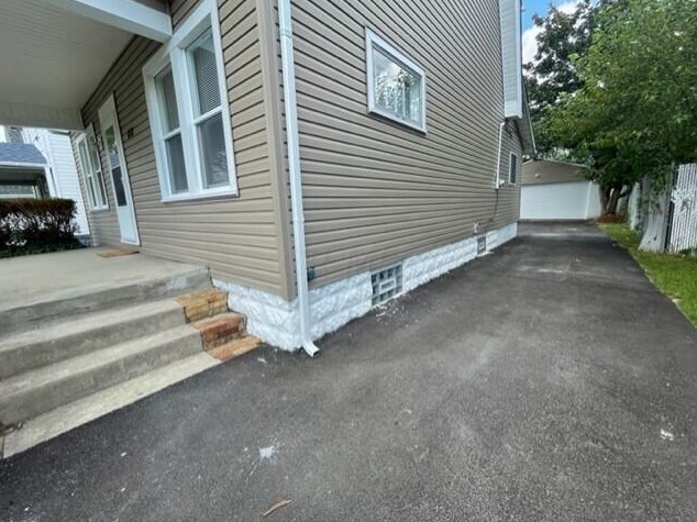 618 Nashoba Ave, Columbus OH  43223-1708 exterior