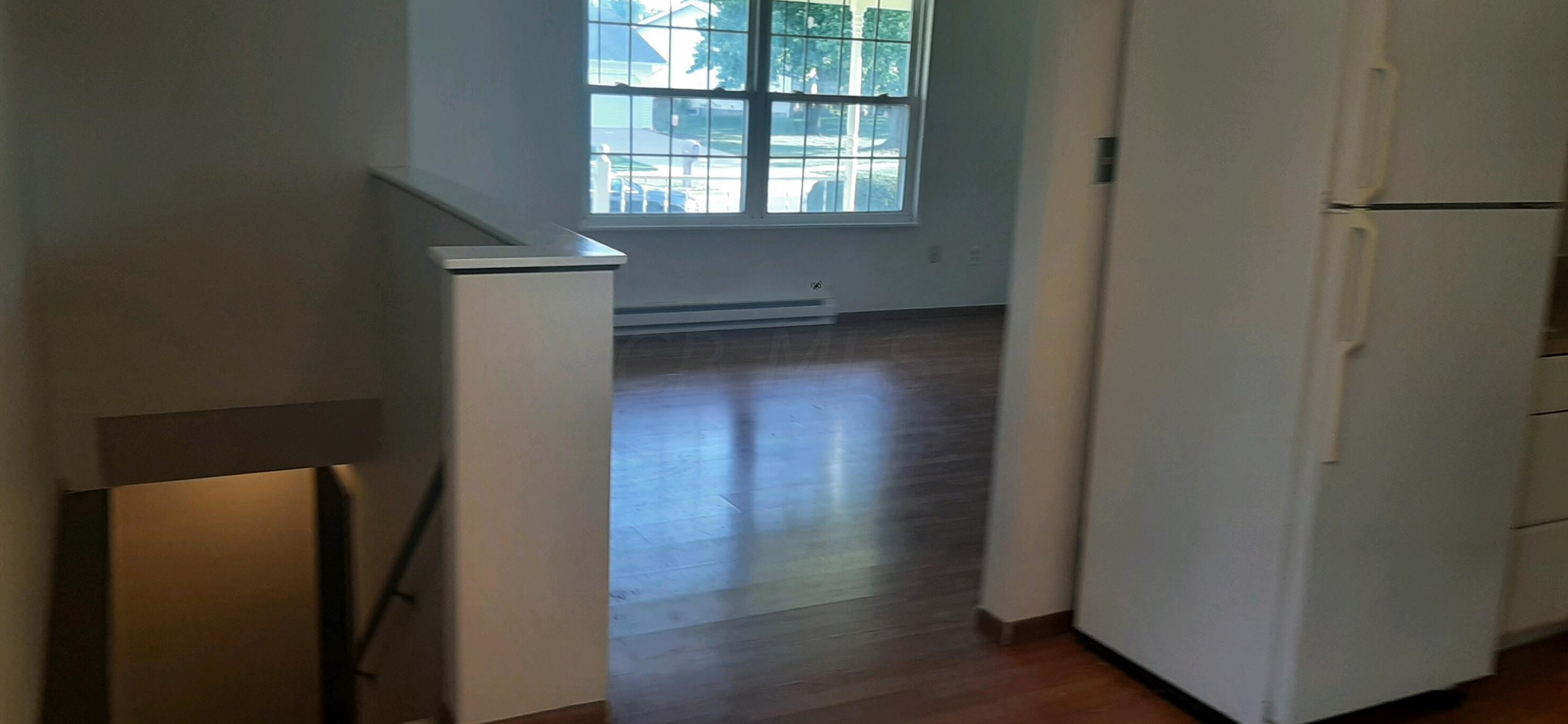 1225 Coventry Cir, Lancaster OH  43130-4134 exterior