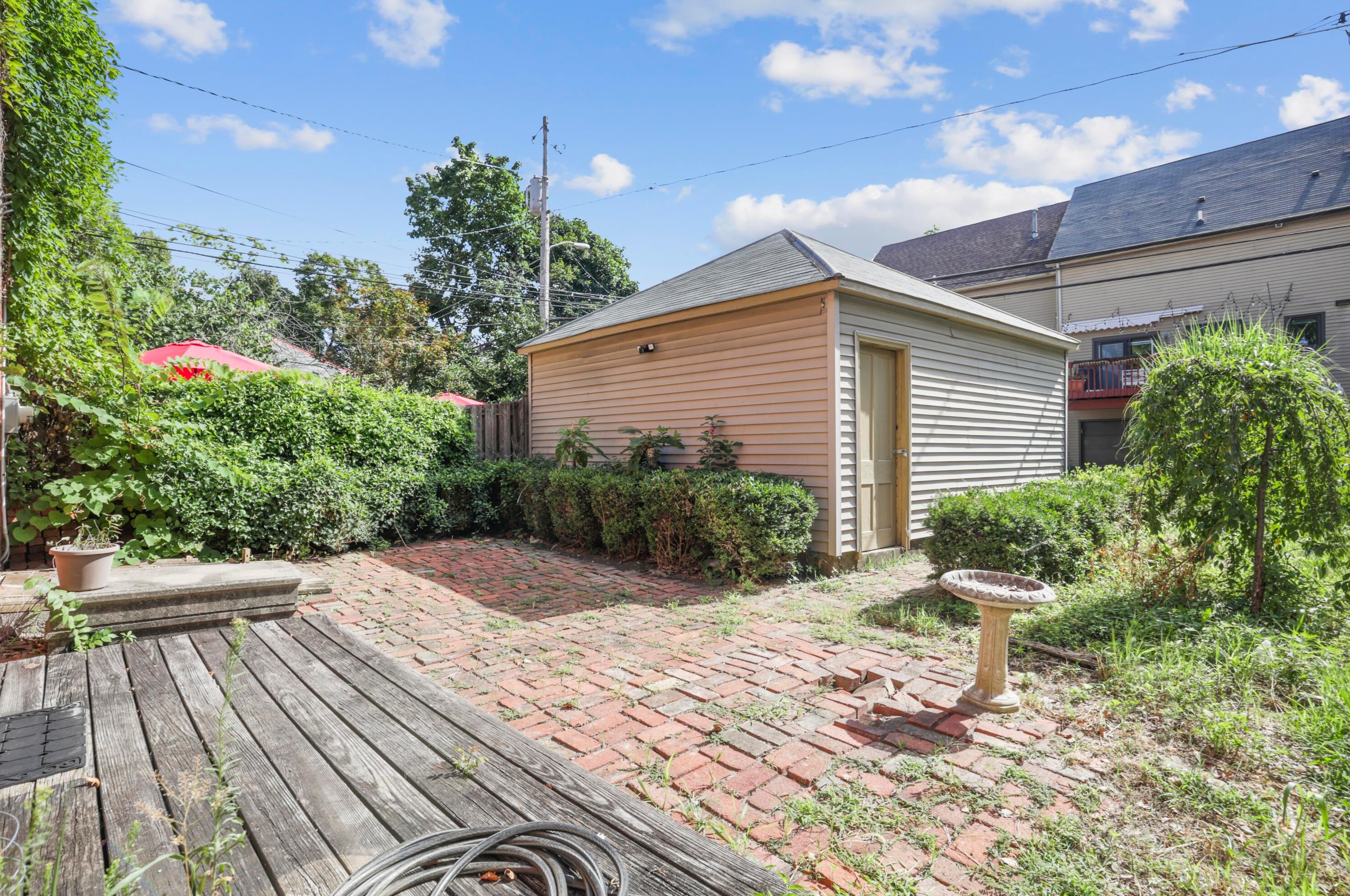 1022 Neil Ave, Columbus OH 43201-3437 exterior