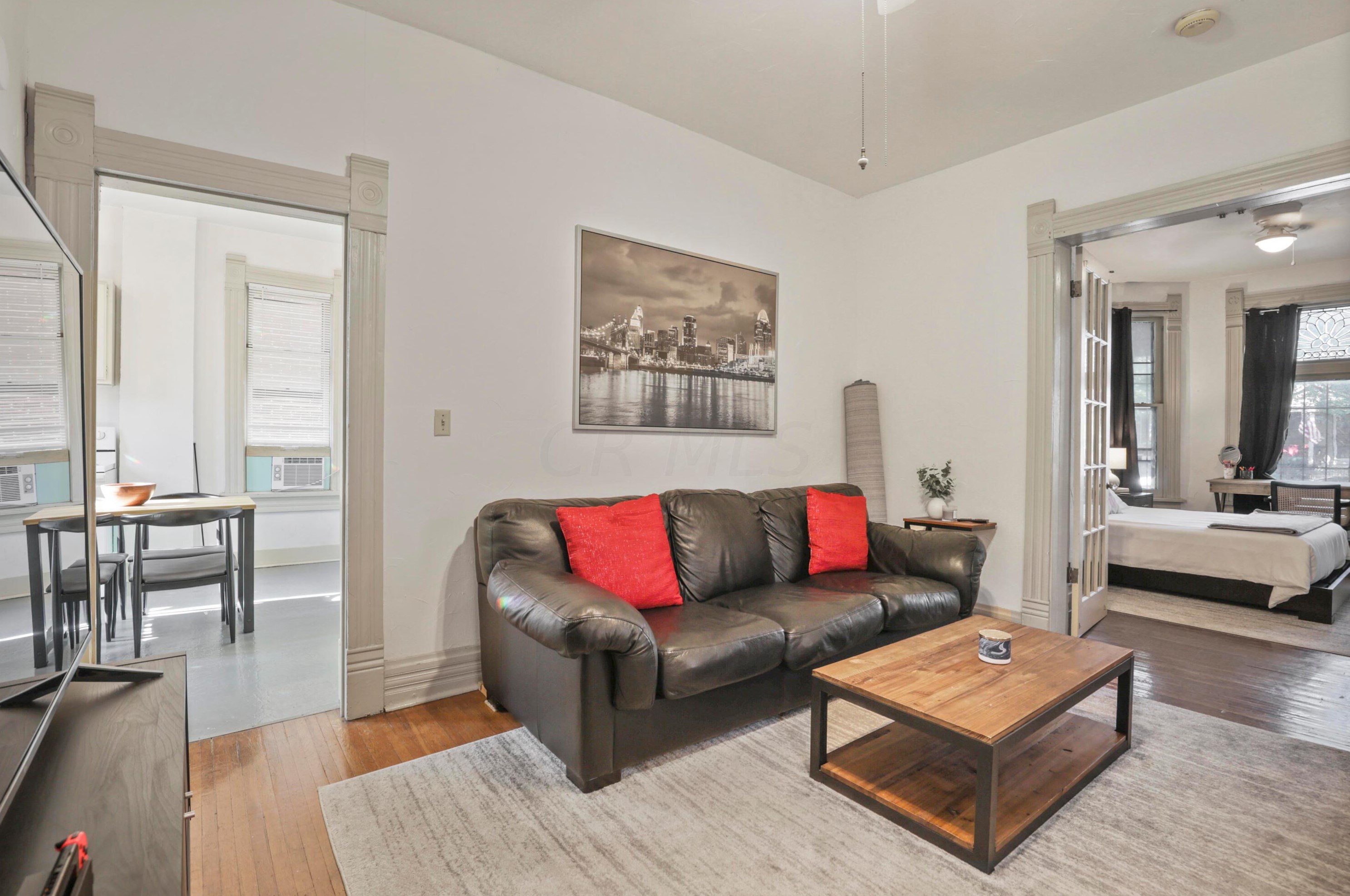 1022 Neil Ave, Columbus OH 43201-3437 exterior