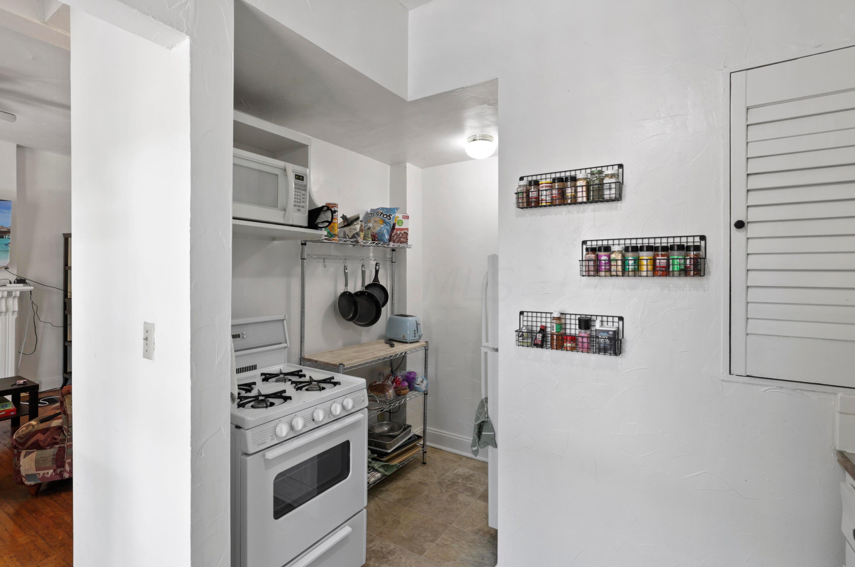 1022 Neil Ave, Columbus OH 43201-3437 exterior