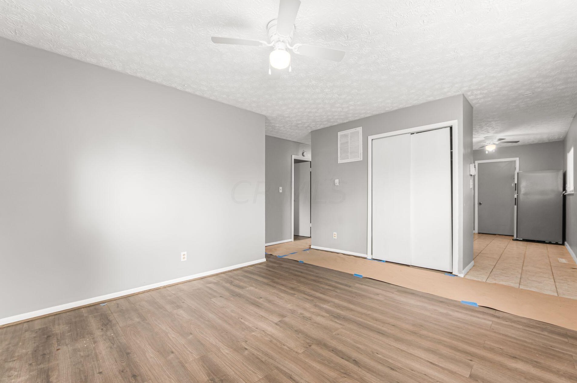 1382 Southfield Dr, Columbus OH 43207-3345 exterior