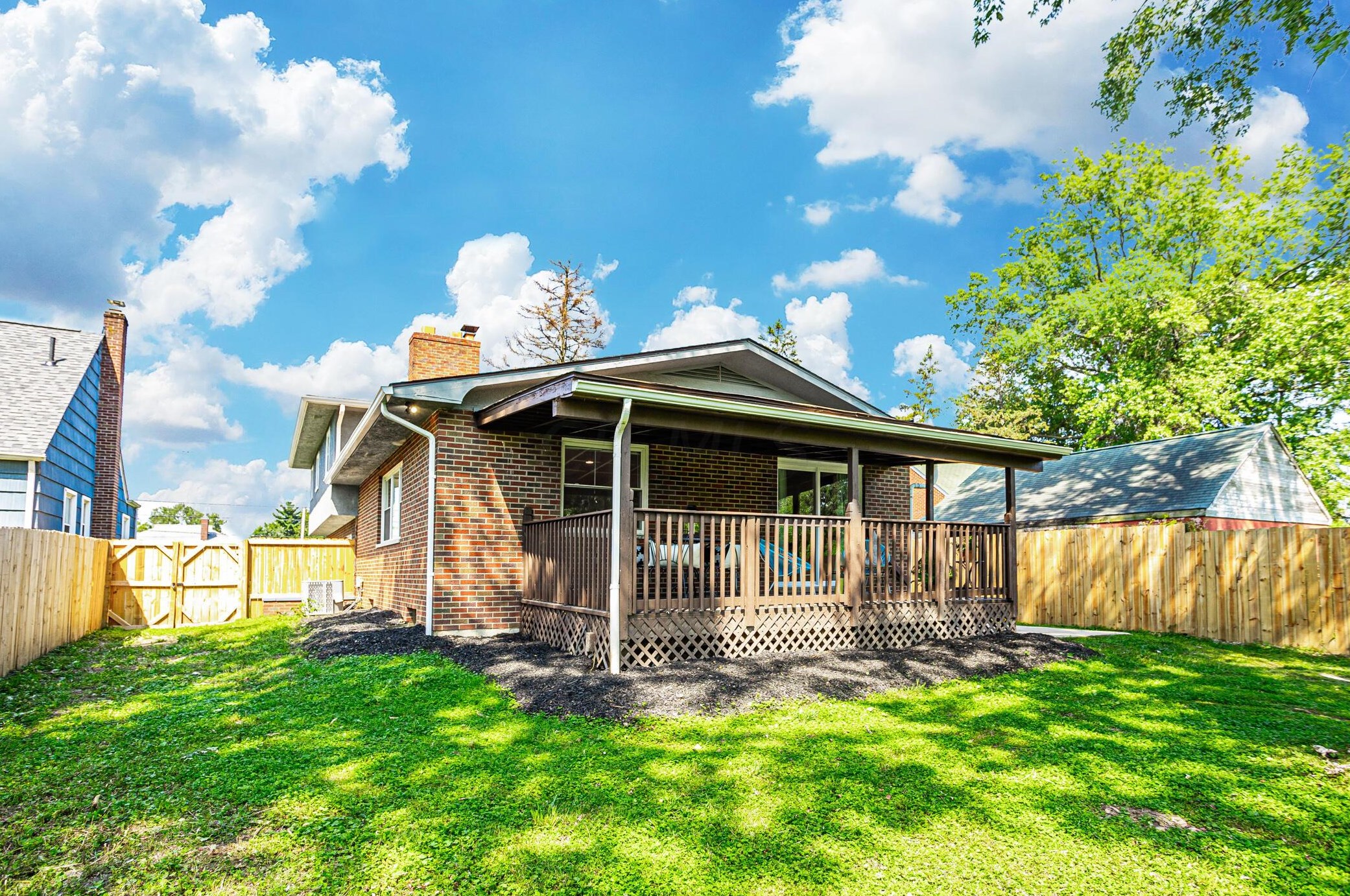 1283 Frebis Ave, Columbus OH  43206-3716 exterior