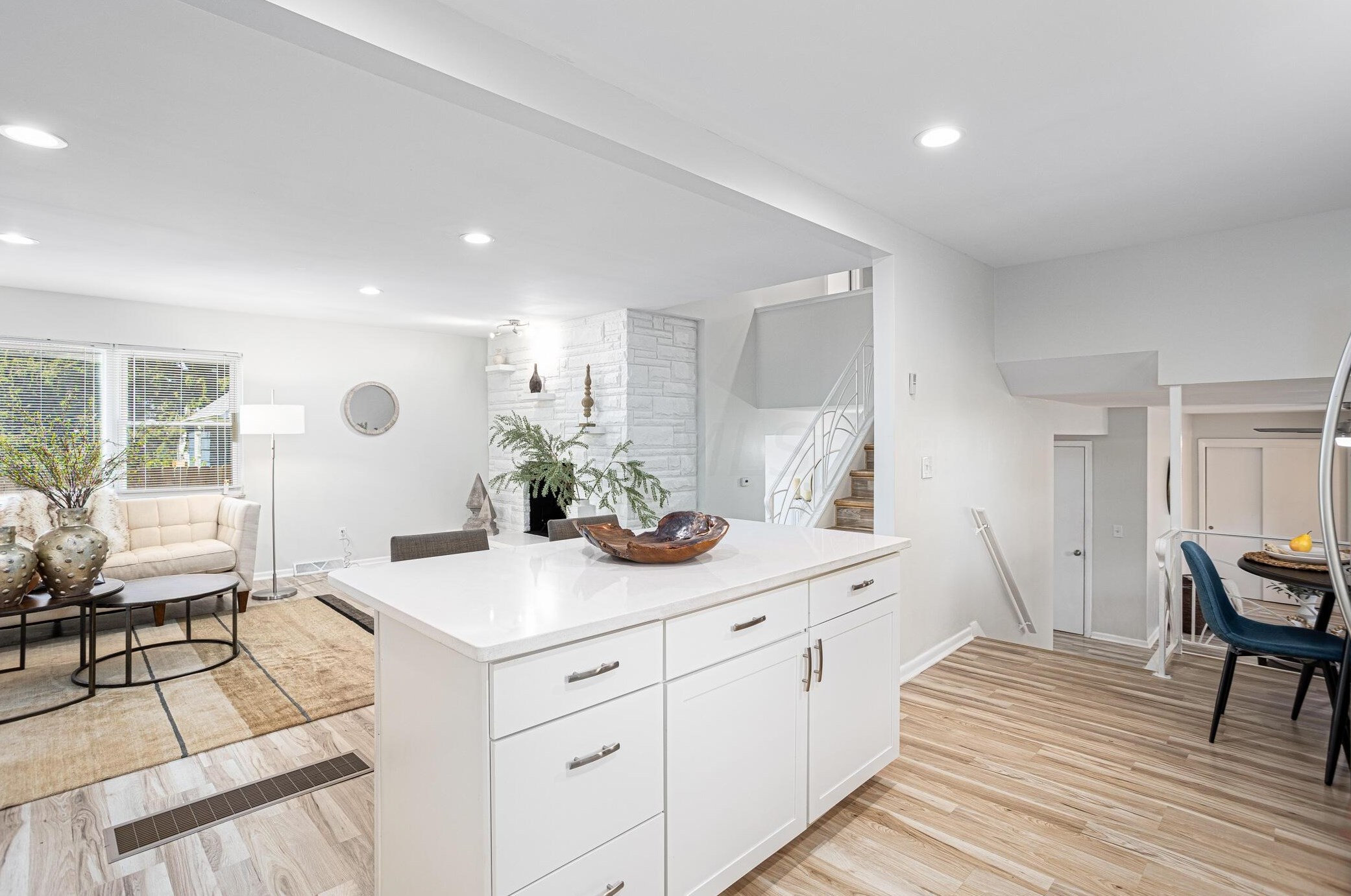 1283 Frebis Ave, Columbus OH  43206-3716 exterior