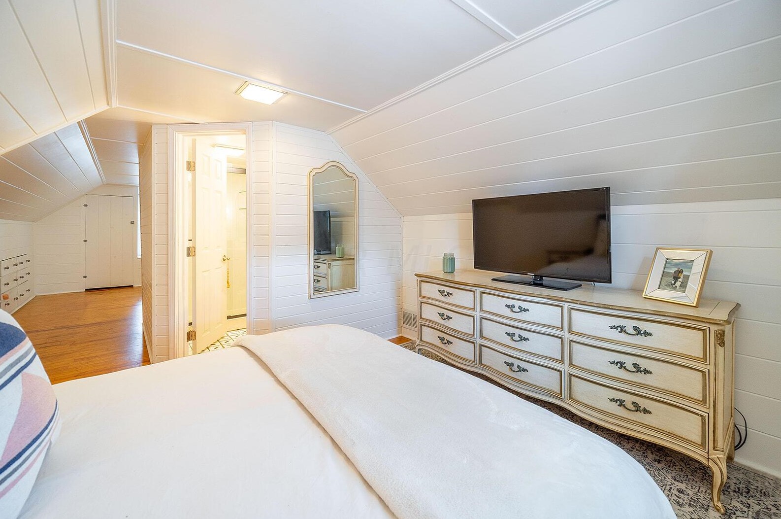 409 Morse Rd, Columbus OH 43214-1832 exterior