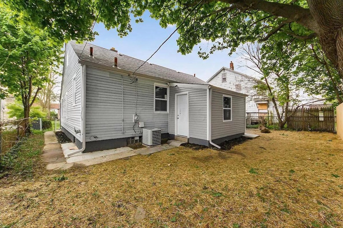 1103 Ellsworth Ave, Columbus OH  43206-1713 exterior