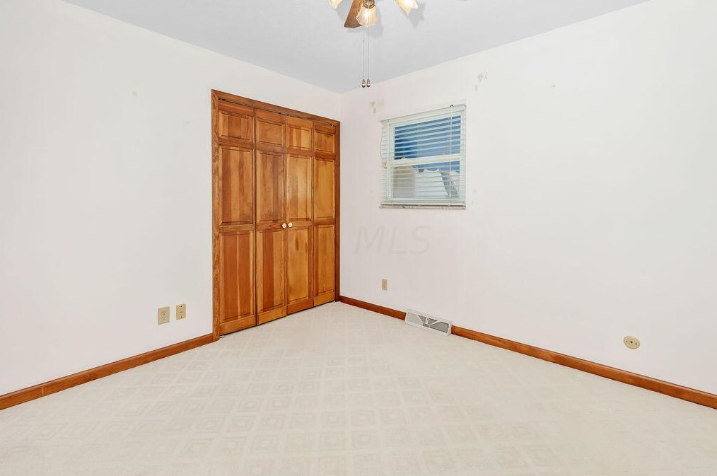 5820 Riverton Rd, Columbus OH 43232-1650 exterior