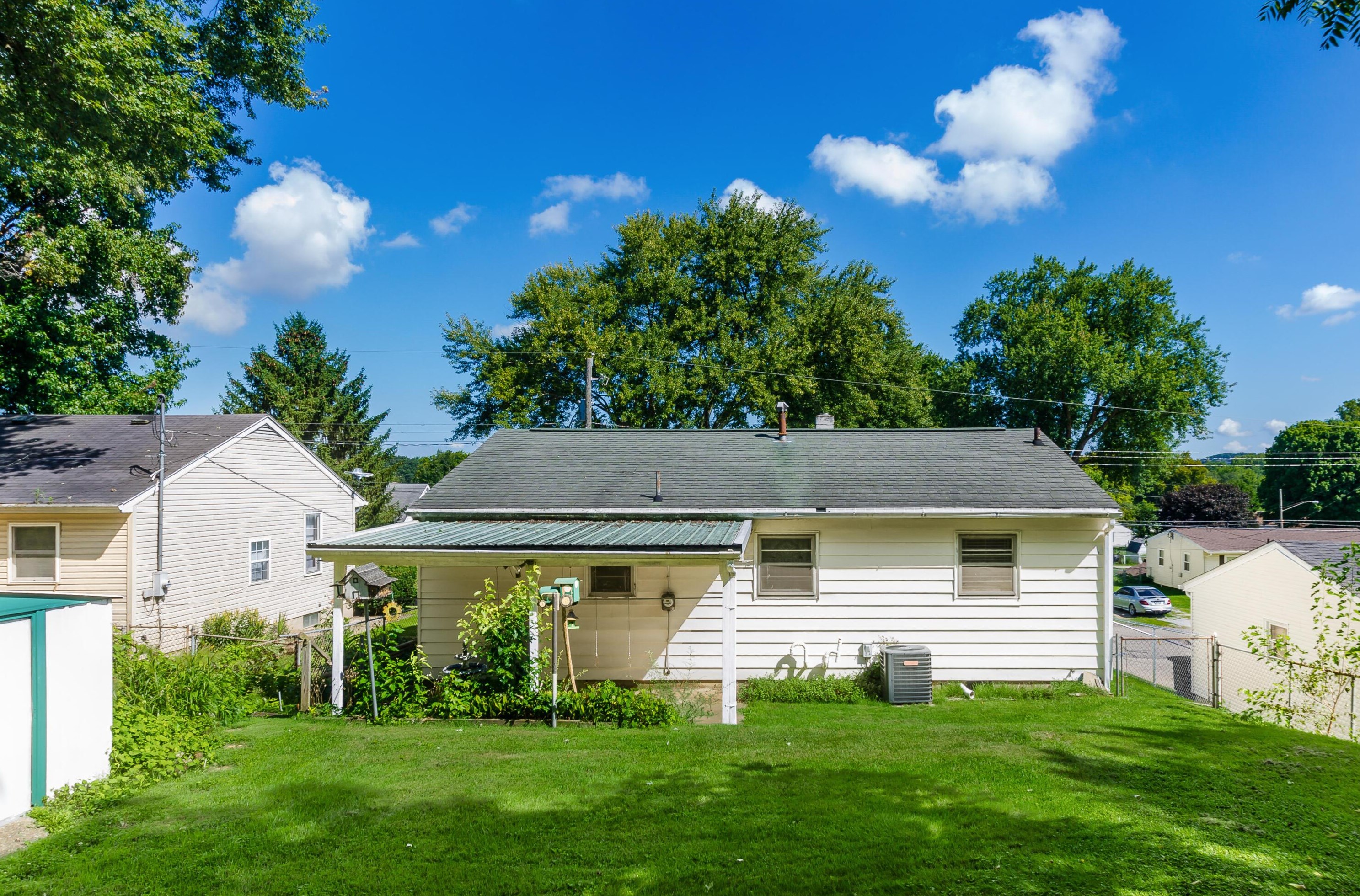 518 Hubert Ave, Lancaster OH 43130-4718 exterior