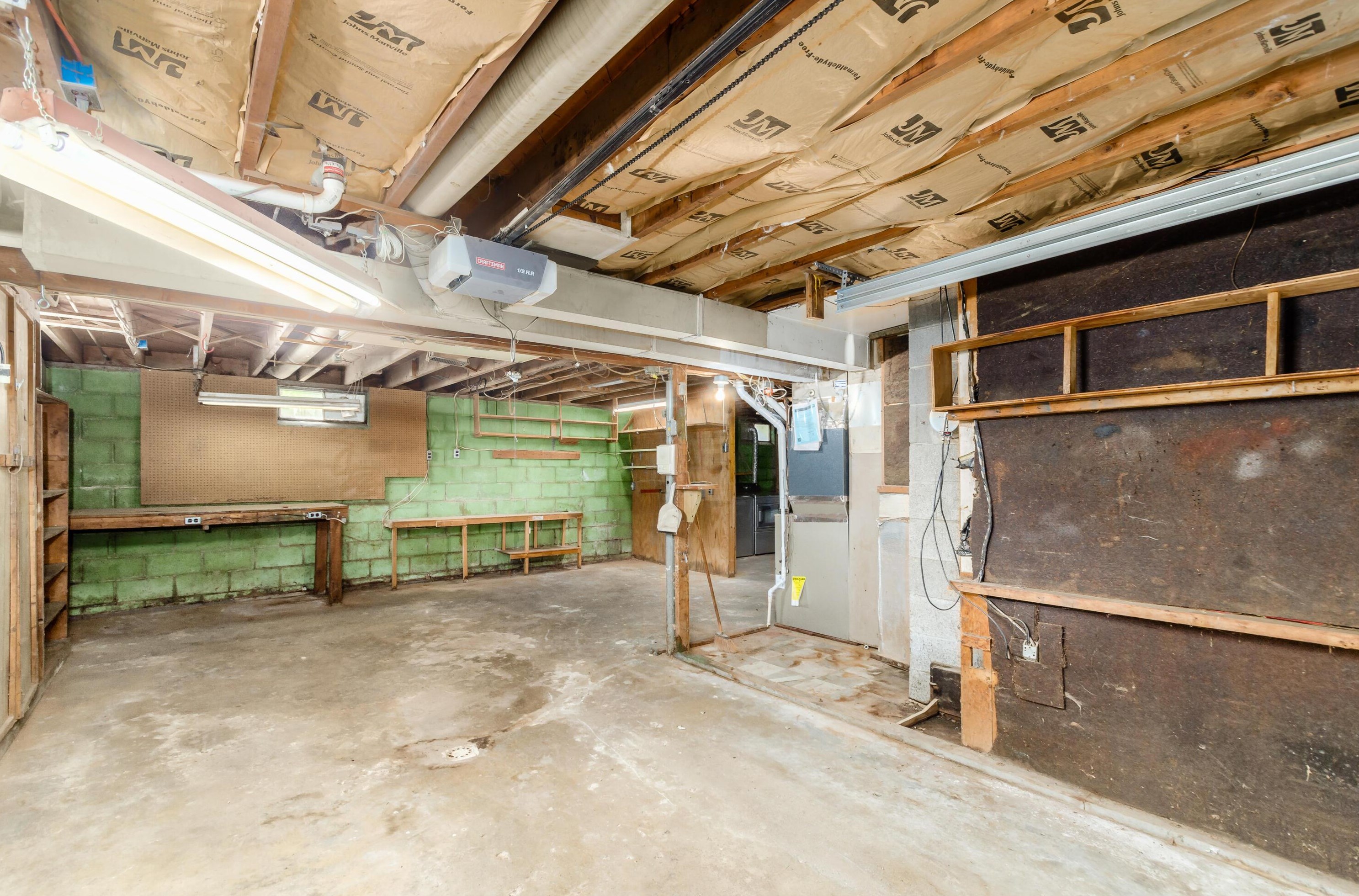 518 Hubert Ave, Lancaster OH 43130-4718 exterior