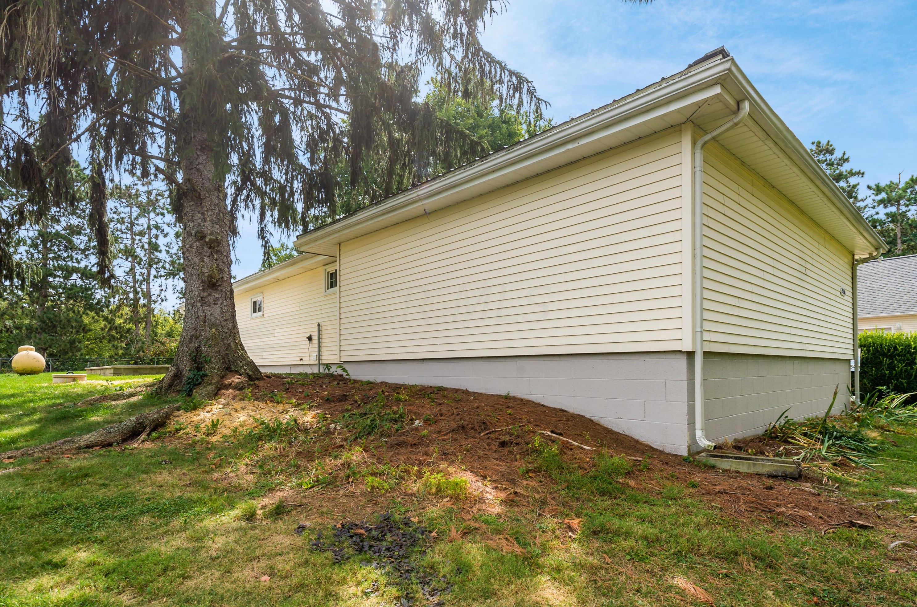 20360 Catherine Blvd, Circleville OH  43113-9238 exterior