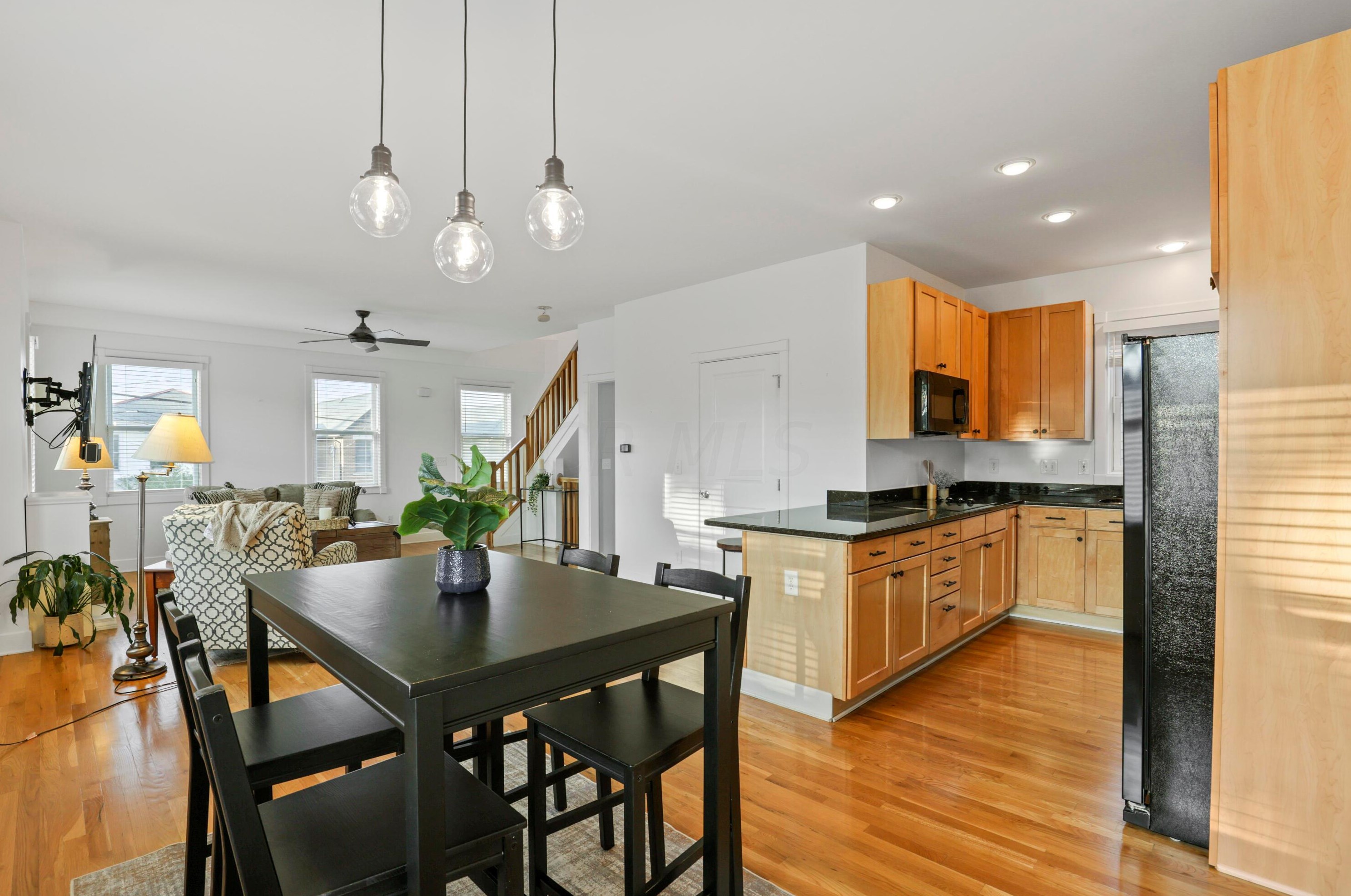 149 4 Ave, Columbus OH 43201-3566 exterior