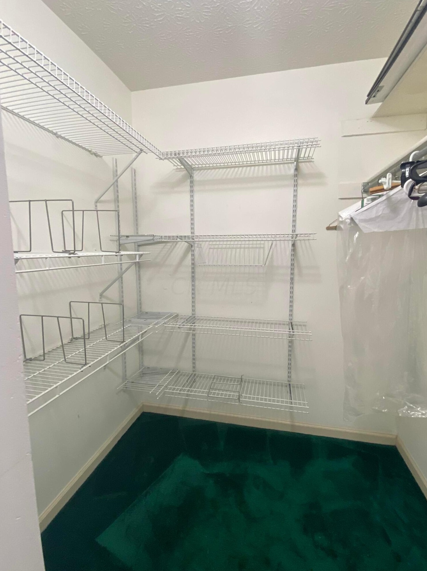 279 Marjoram Dr, Columbus OH 43230-7026 exterior