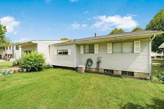 2141 Cornell St, Columbus OH  43219-3518 exterior