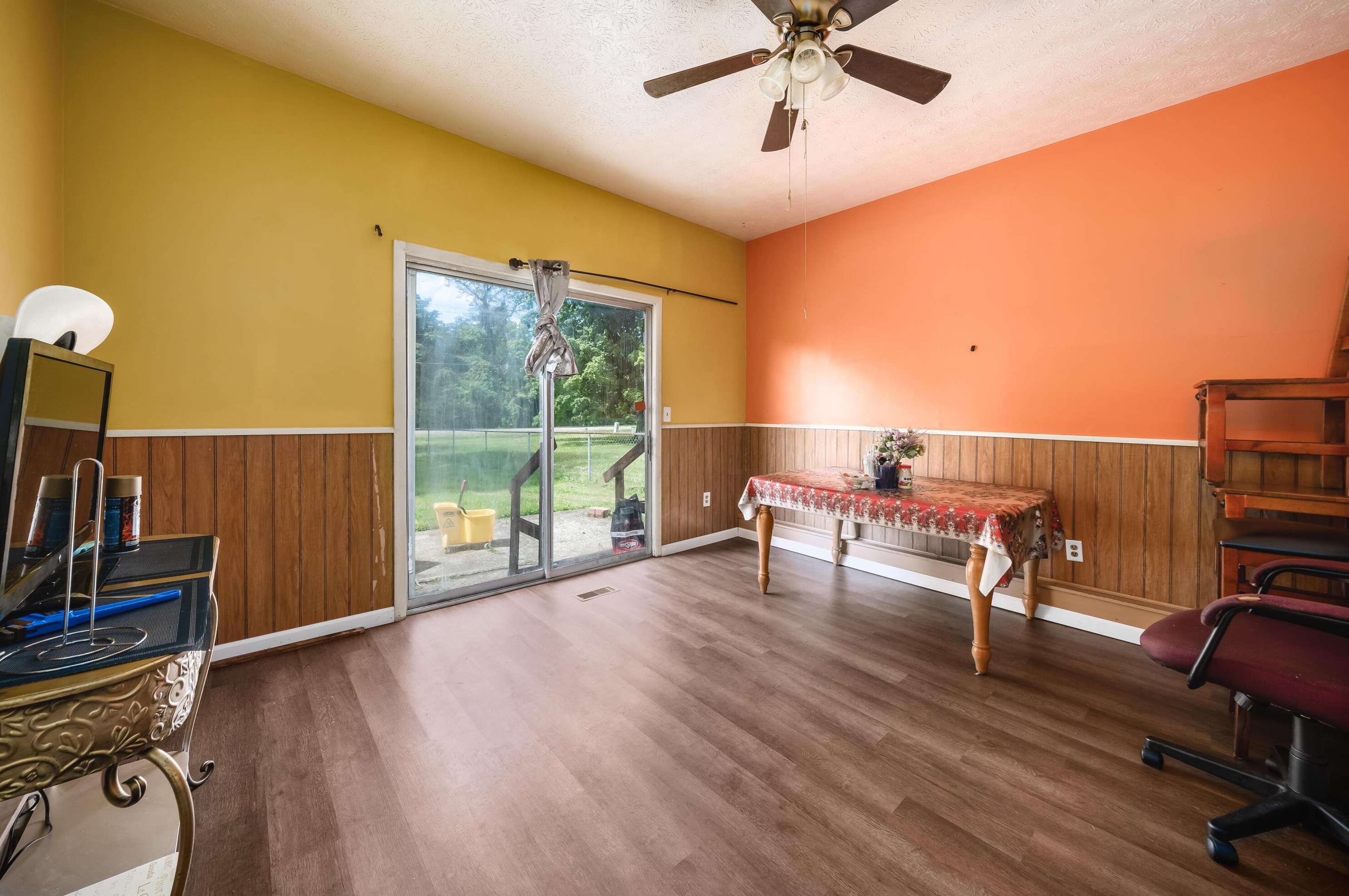 2141 Cornell St, Columbus OH  43219-3518 exterior