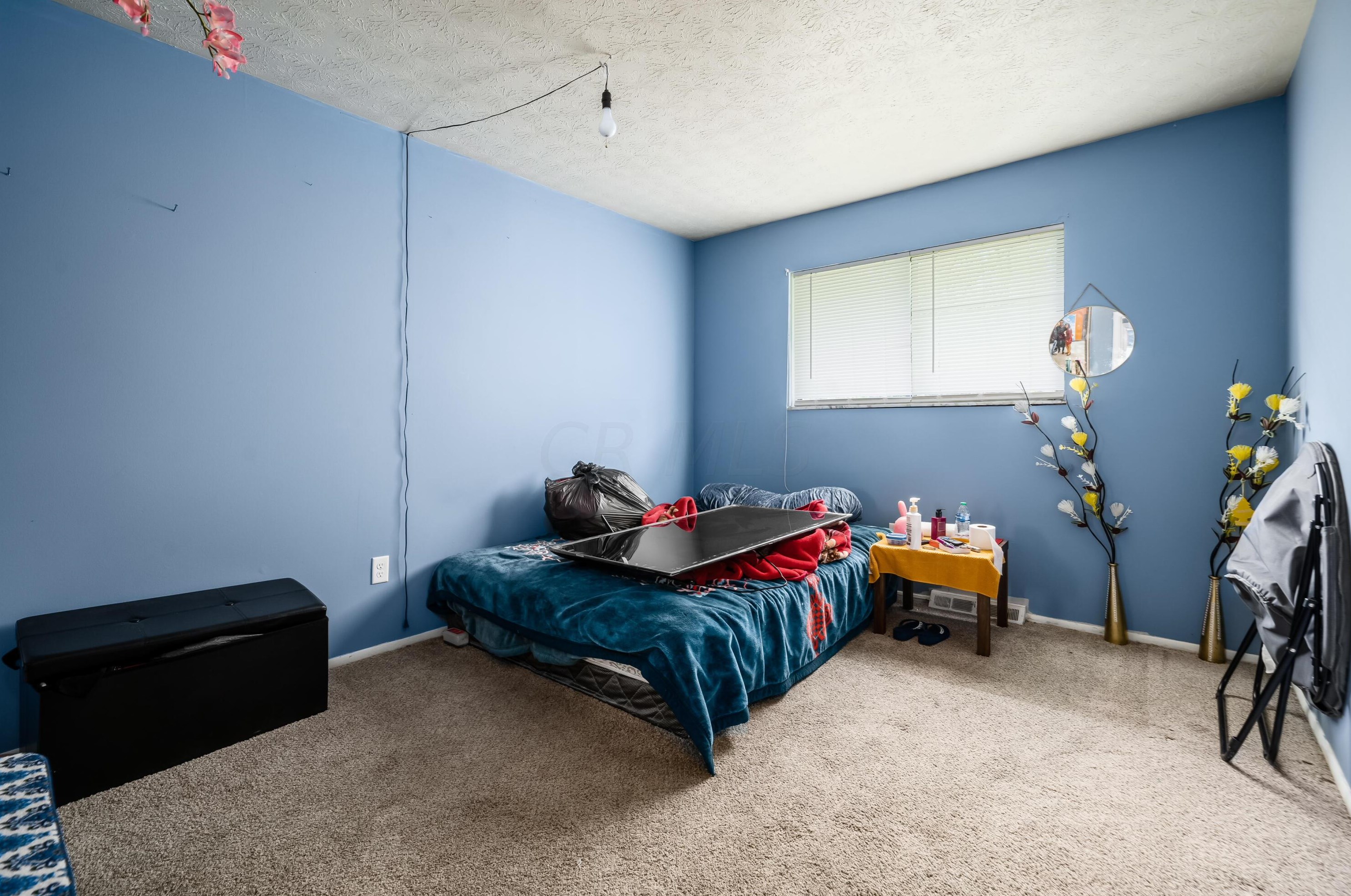 2141 Cornell St, Columbus OH  43219-3518 exterior