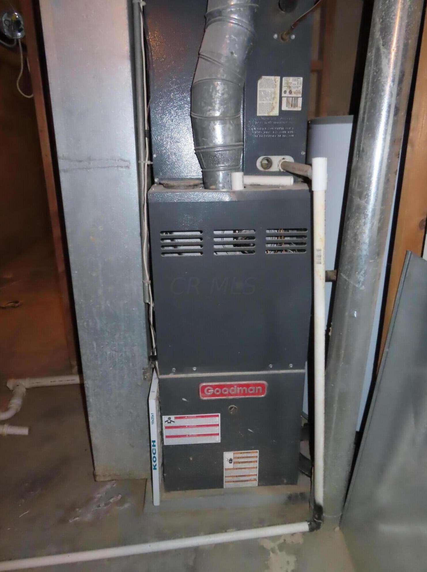 2792 Glenbriar St, Columbus OH 43232-4674 exterior