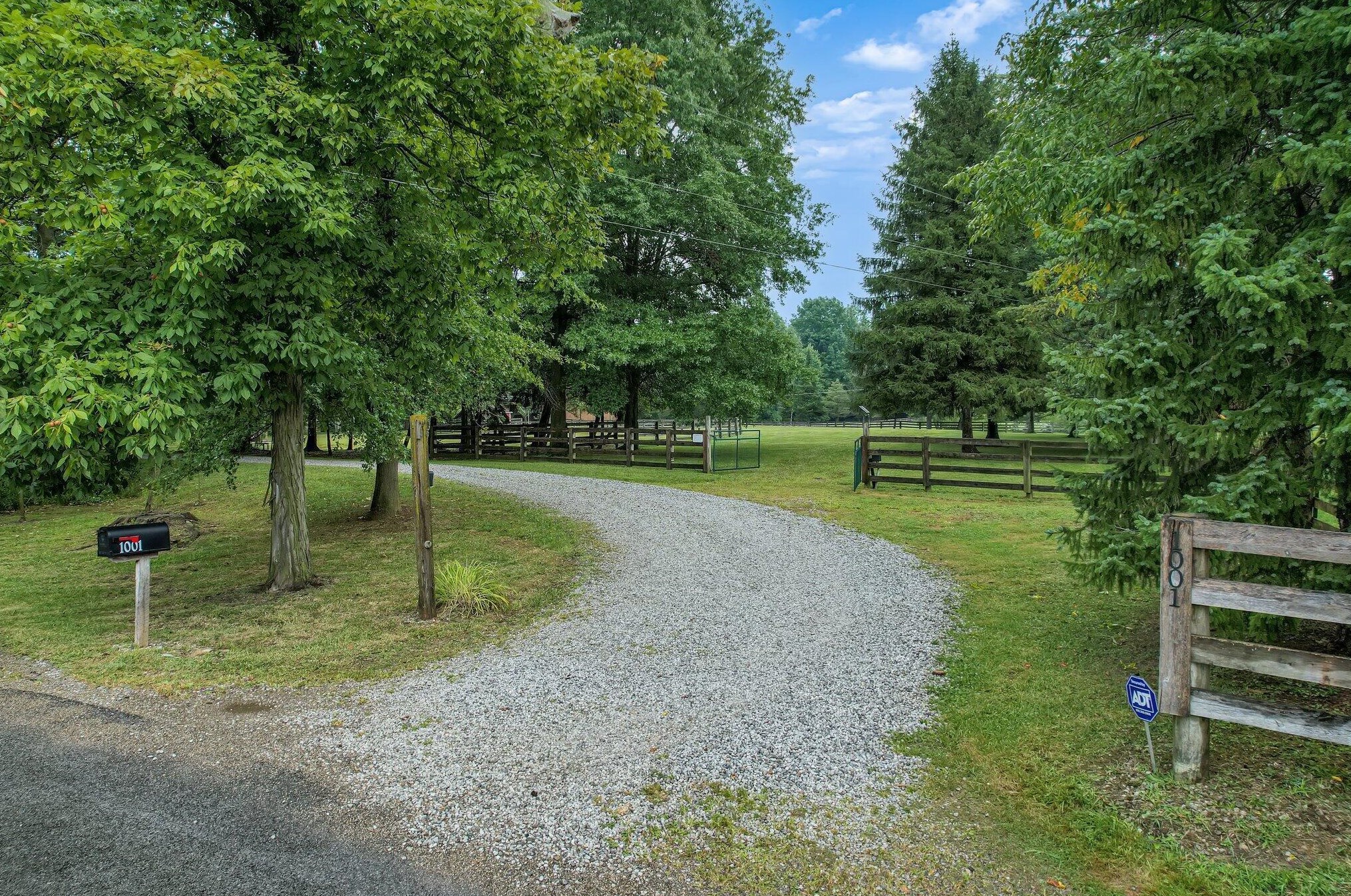 1001 Eckard Rd, Centerburg OH  43011-9728 exterior