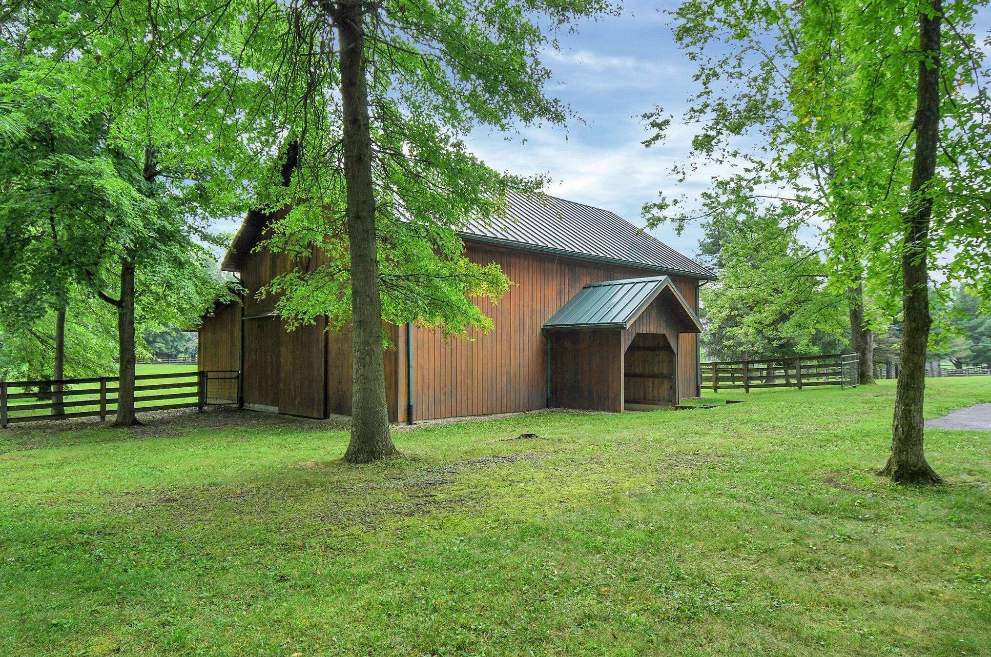 1001 Eckard Rd, Centerburg OH  43011-9728 exterior