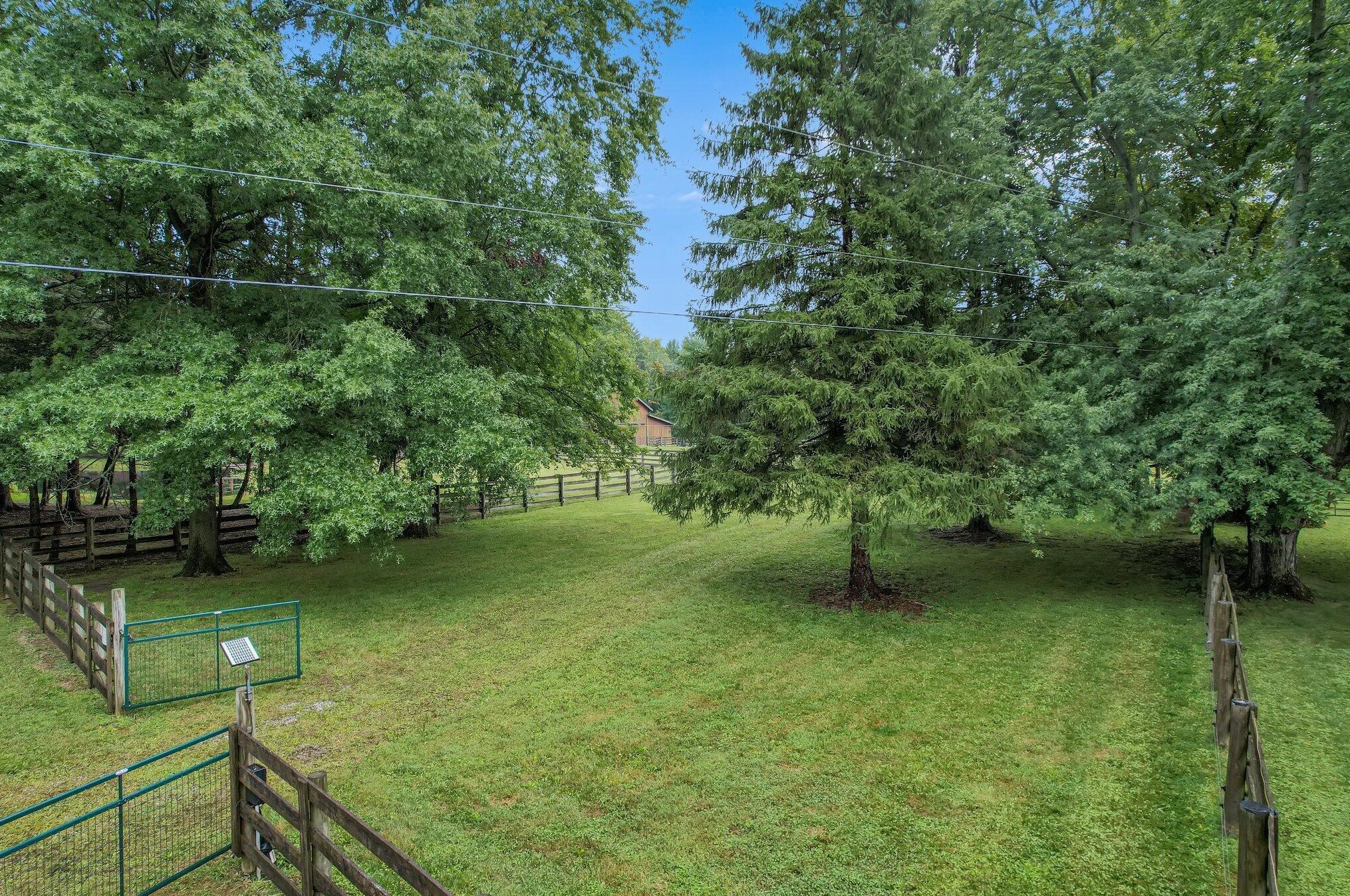 1001 Eckard Rd, Centerburg OH  43011-9728 exterior