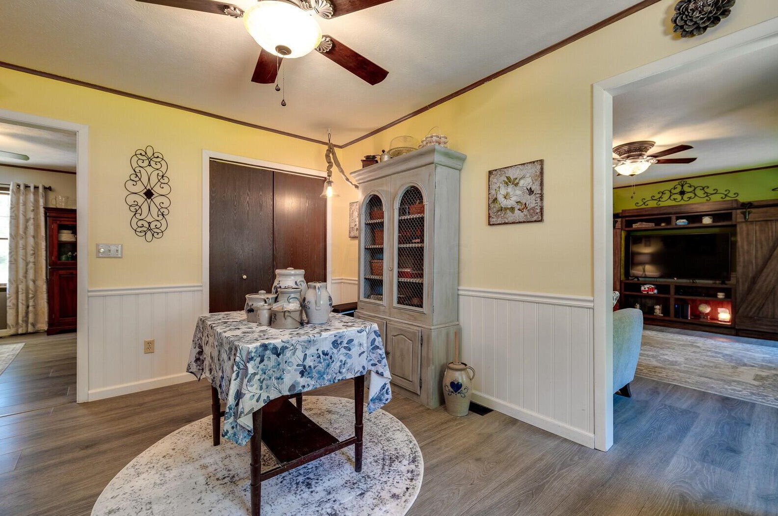 188 Camelot Dr, Urbana OH  43078-2315 exterior