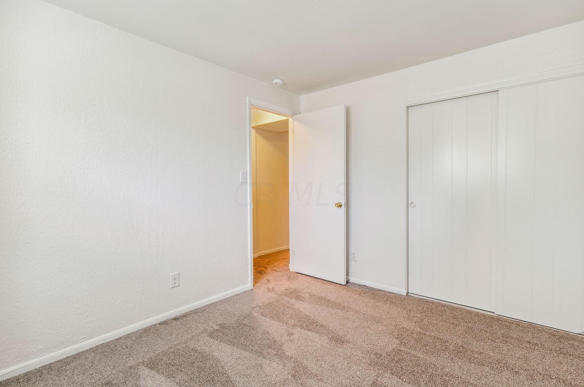 5178 Rutledge Dr, Columbus OH 43232-5856 exterior