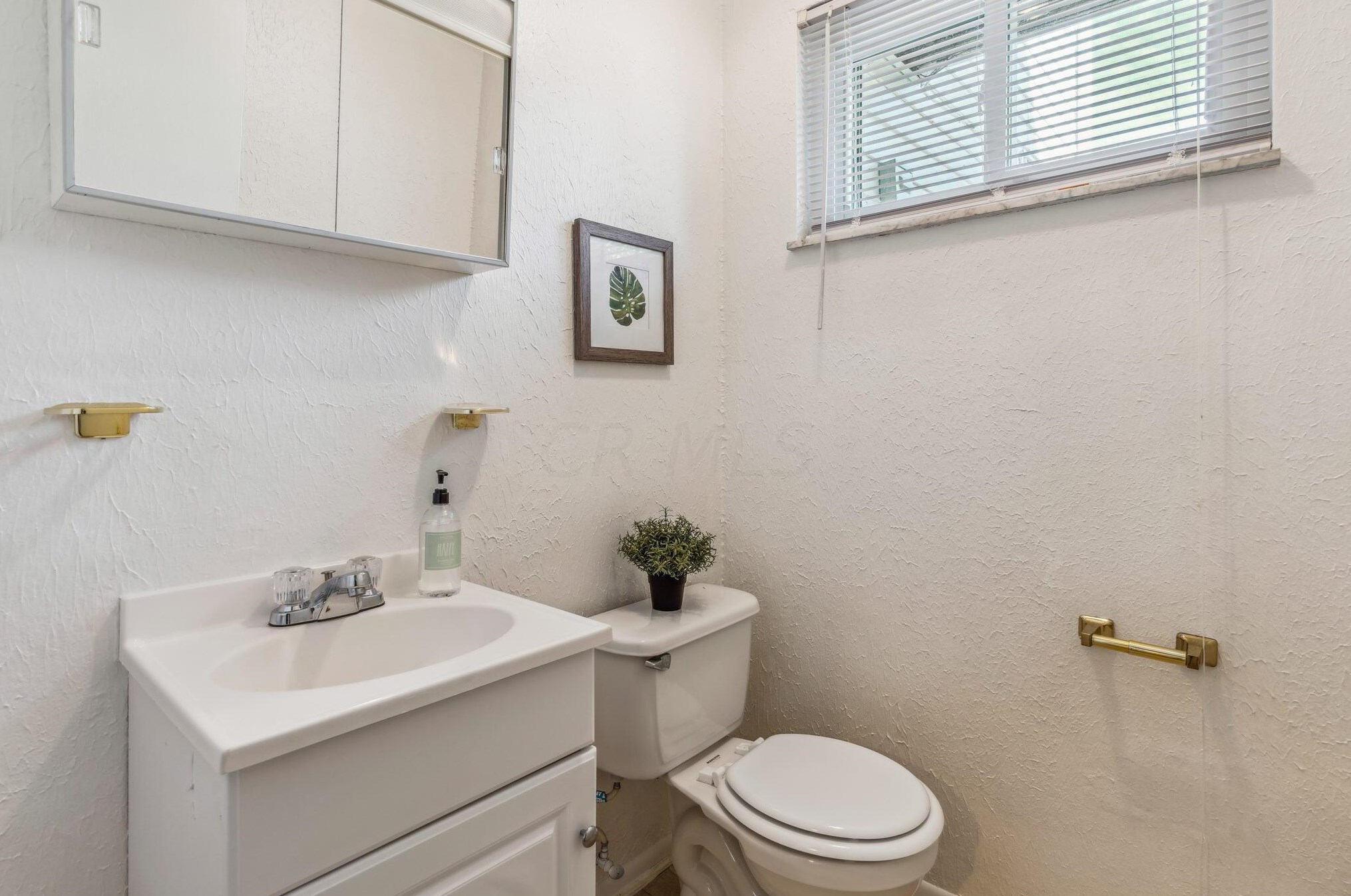 5178 Rutledge Dr, Columbus OH 43232-5856 exterior